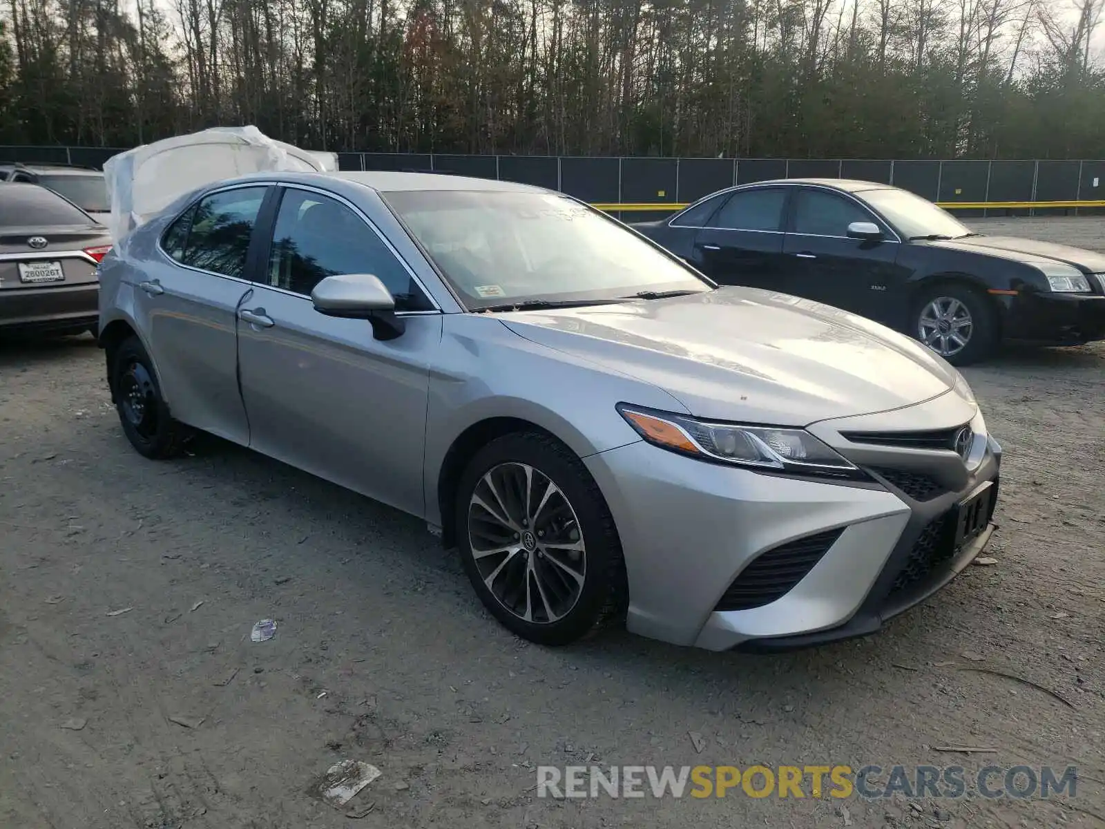 1 Photograph of a damaged car 4T1B11HK2KU194149 TOYOTA CAMRY 2019