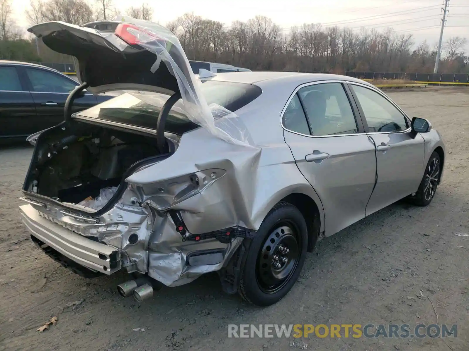 4 Photograph of a damaged car 4T1B11HK2KU194149 TOYOTA CAMRY 2019