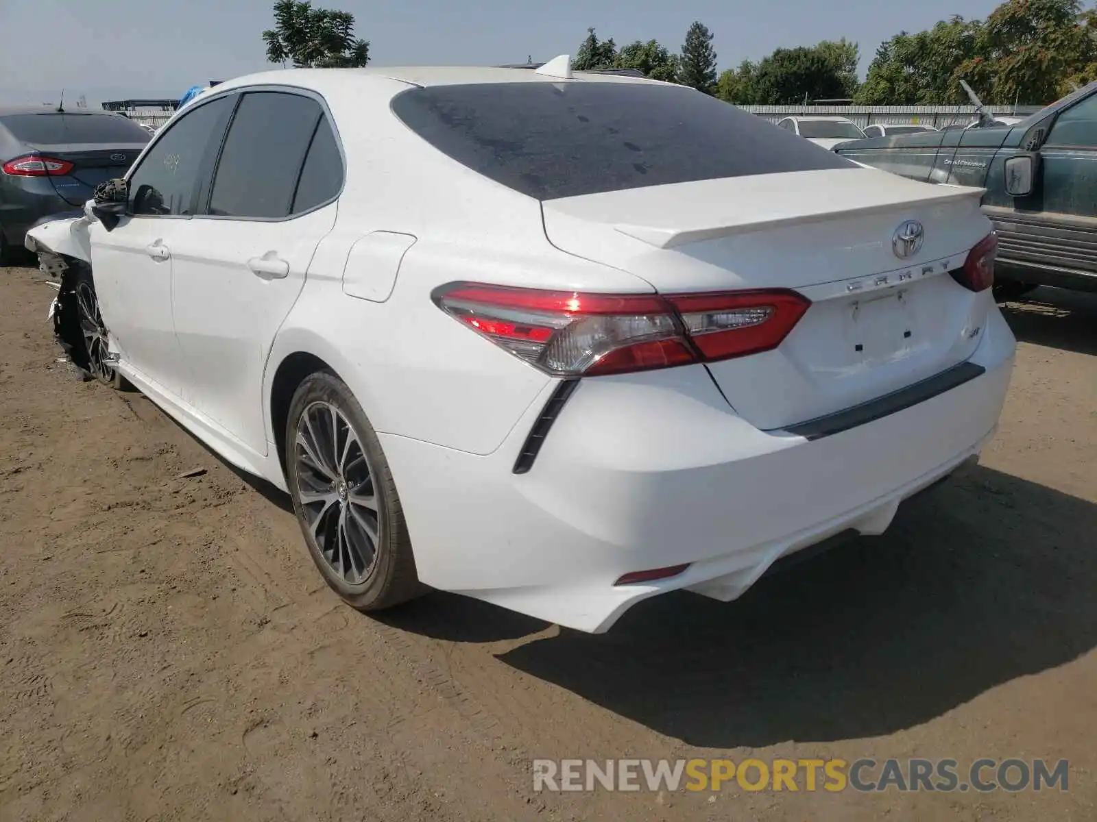 3 Photograph of a damaged car 4T1B11HK2KU194698 TOYOTA CAMRY 2019