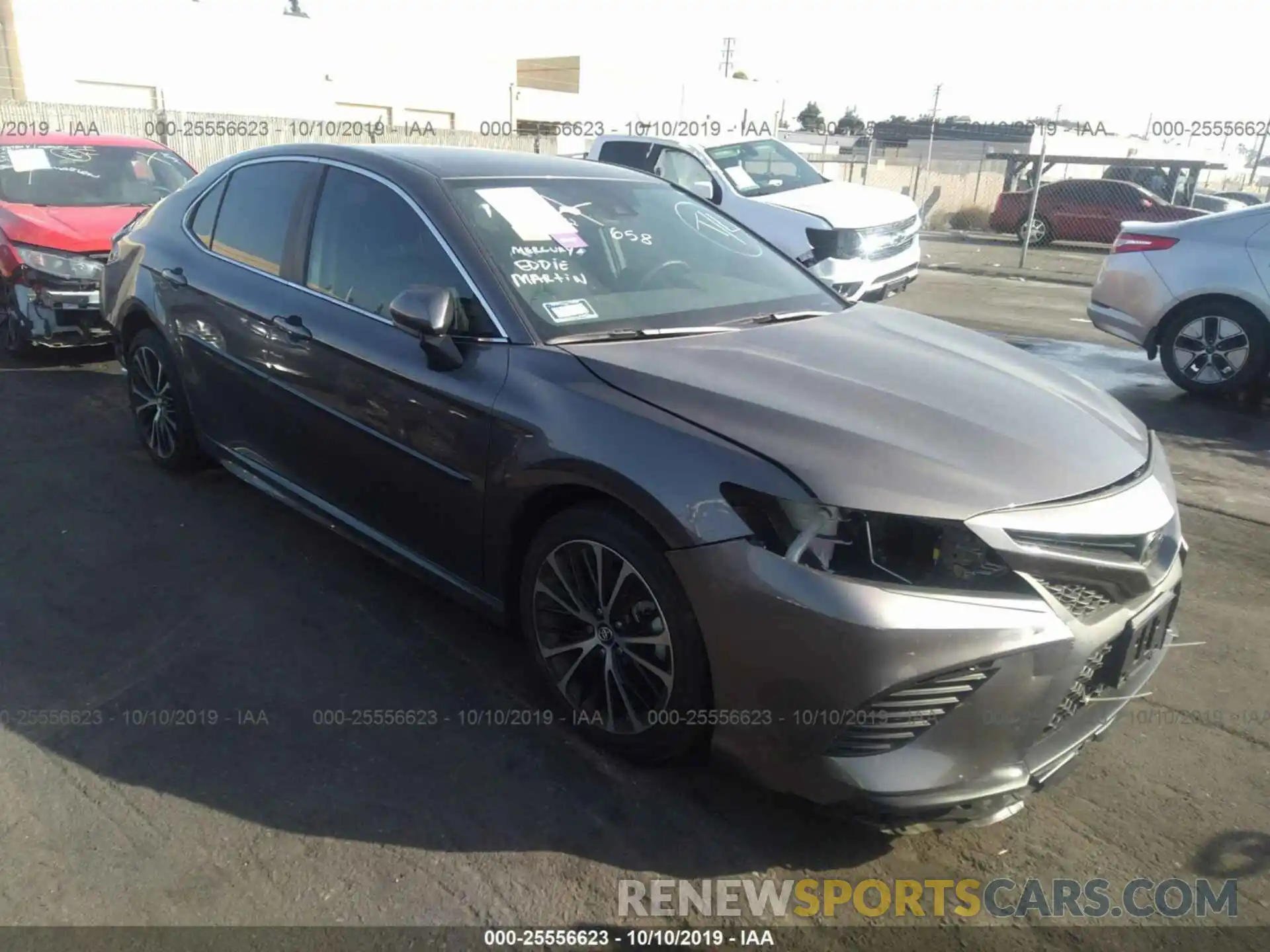 1 Photograph of a damaged car 4T1B11HK2KU195477 TOYOTA CAMRY 2019