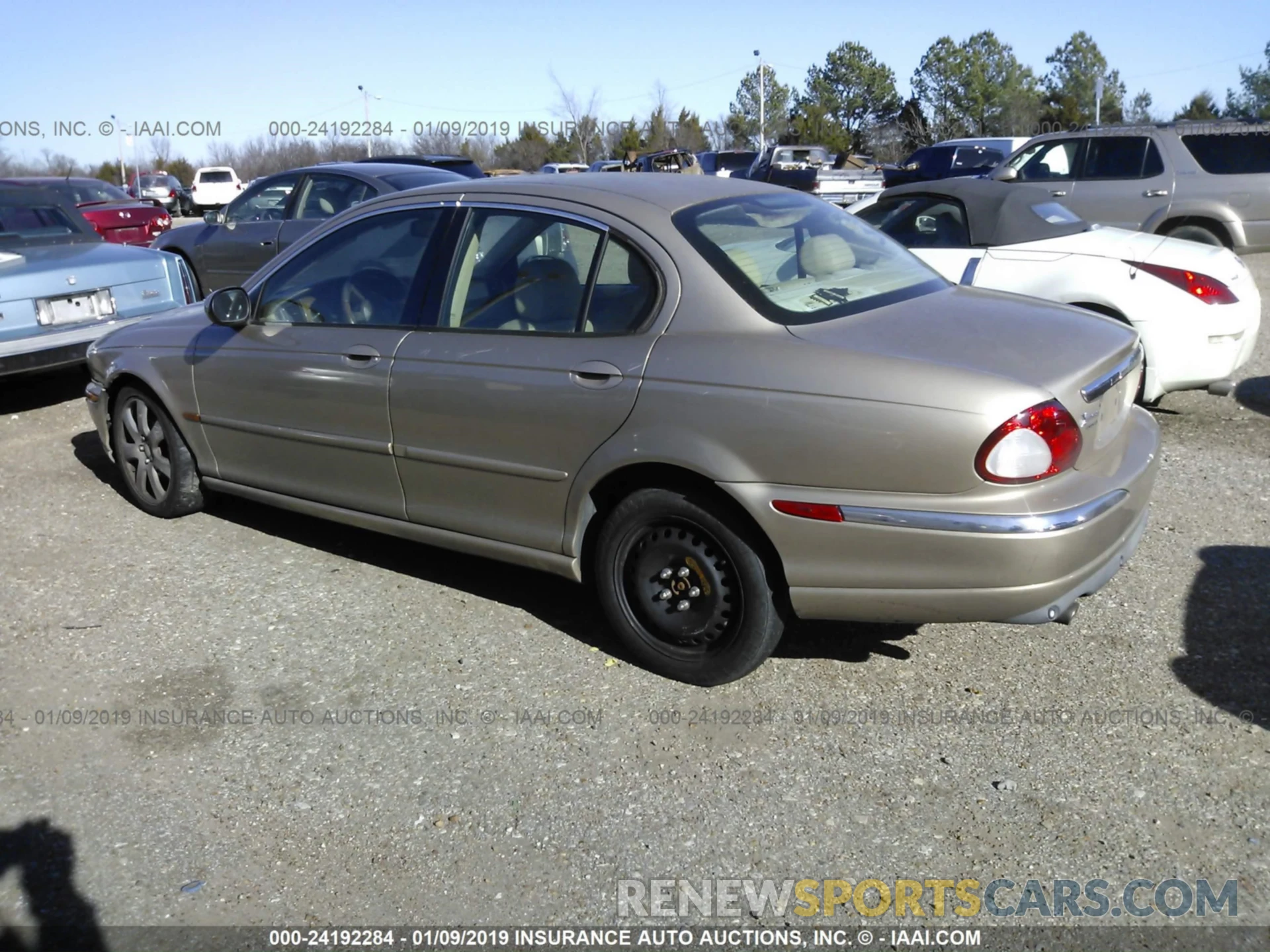 3 Photograph of a damaged car 4T1B11HK2KU196533 TOYOTA CAMRY 2019