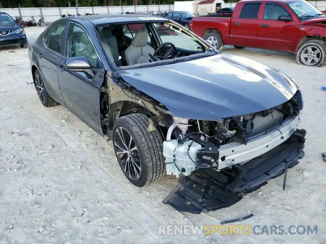 1 Photograph of a damaged car 4T1B11HK2KU196807 TOYOTA CAMRY 2019