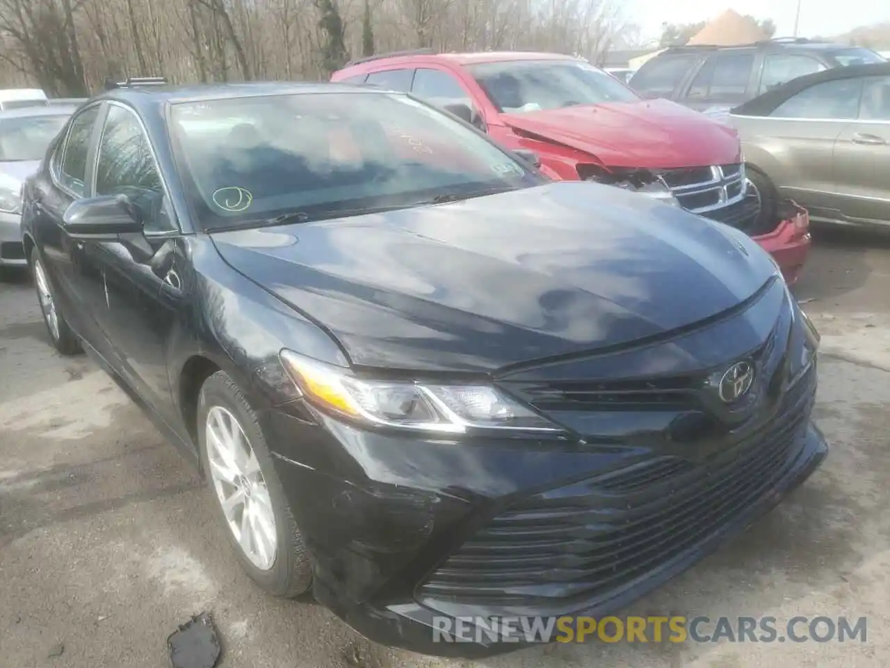 1 Photograph of a damaged car 4T1B11HK2KU196919 TOYOTA CAMRY 2019