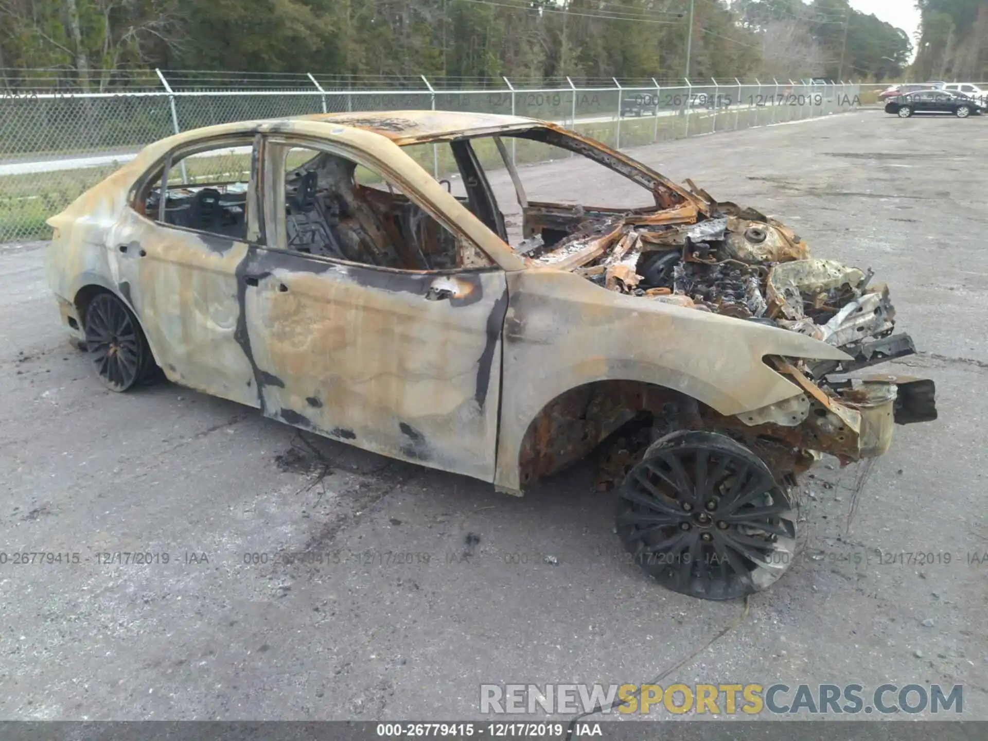 1 Photograph of a damaged car 4T1B11HK2KU197200 TOYOTA CAMRY 2019