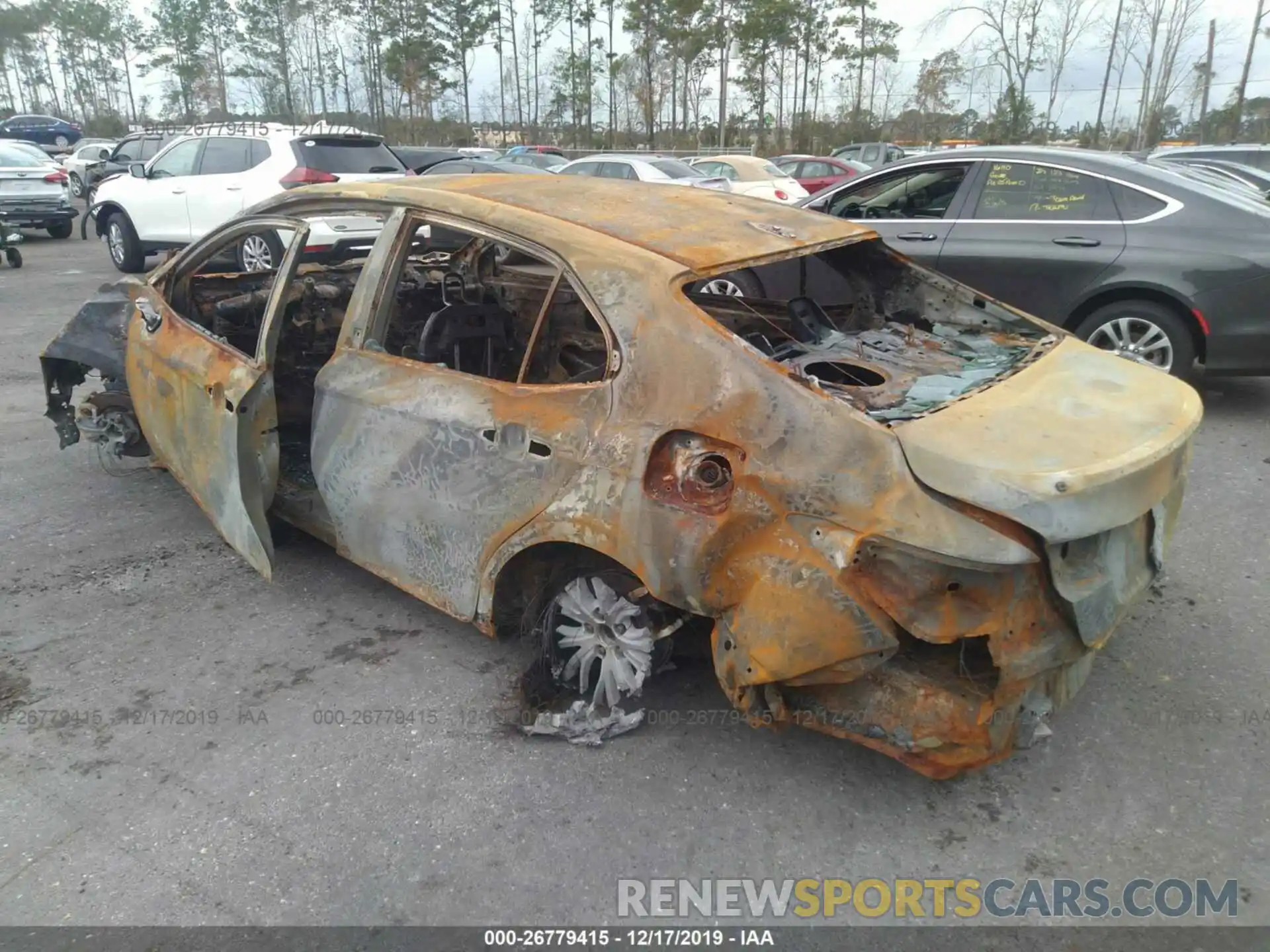 3 Photograph of a damaged car 4T1B11HK2KU197200 TOYOTA CAMRY 2019