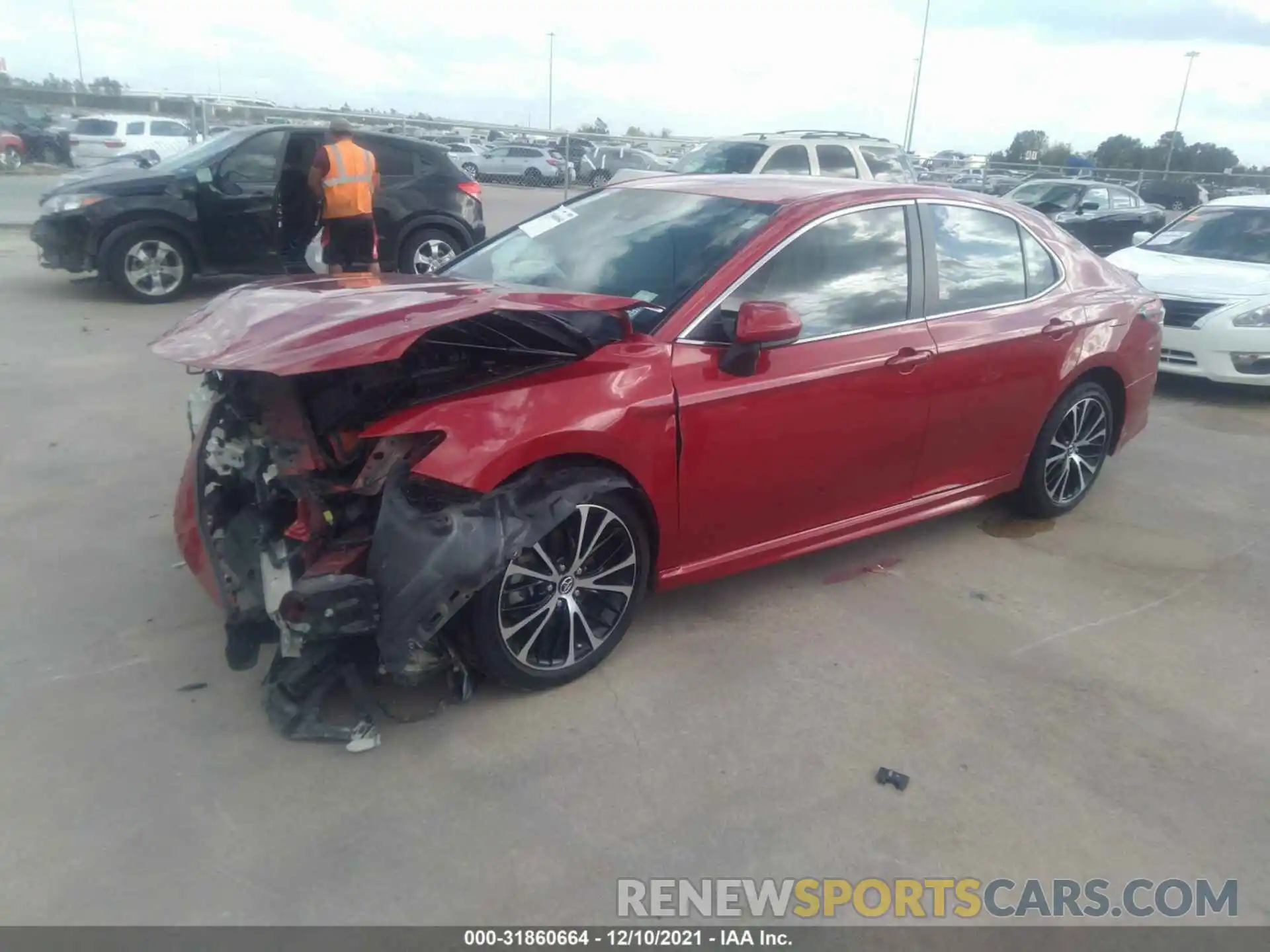 2 Photograph of a damaged car 4T1B11HK2KU198394 TOYOTA CAMRY 2019