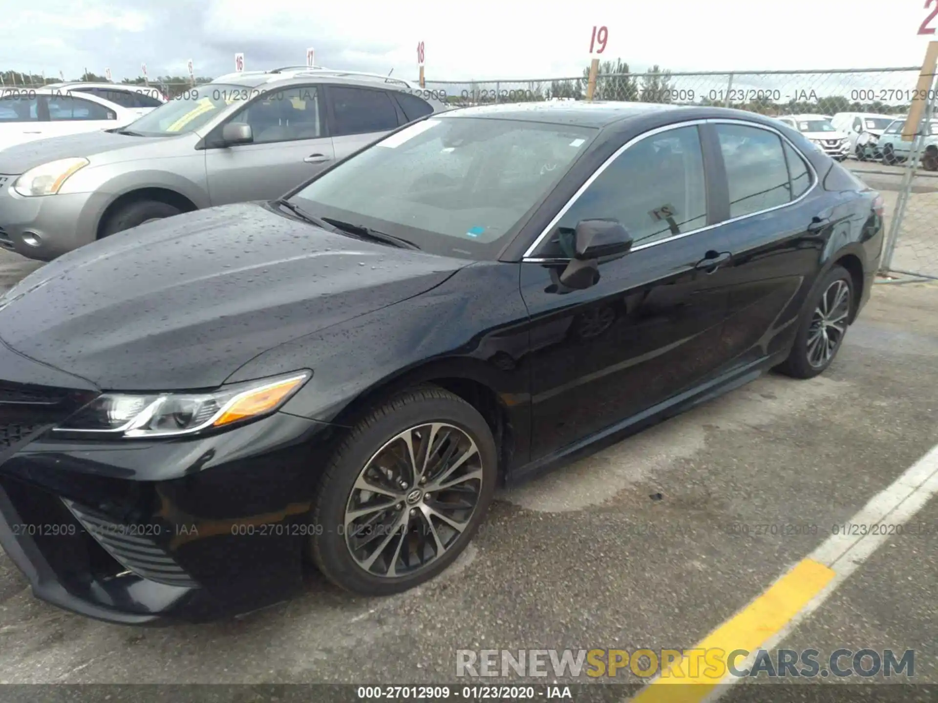 2 Photograph of a damaged car 4T1B11HK2KU198511 TOYOTA CAMRY 2019