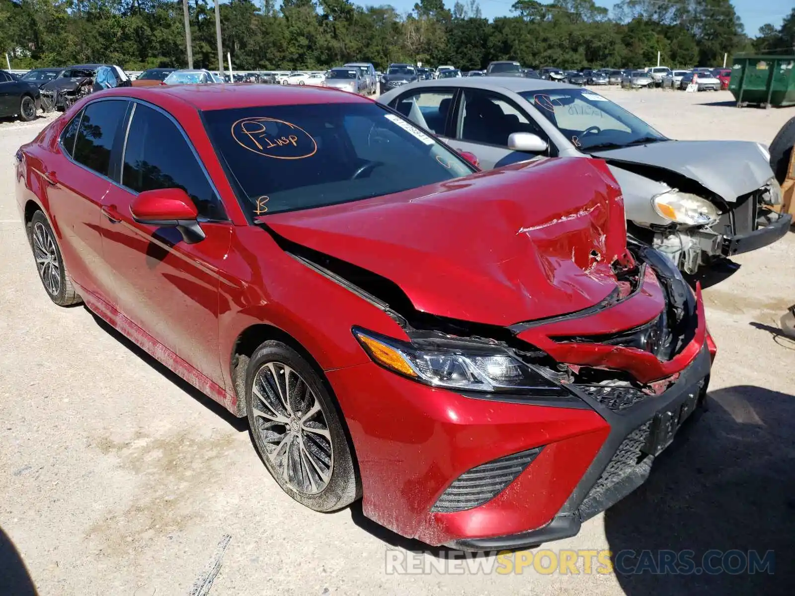 1 Photograph of a damaged car 4T1B11HK2KU198993 TOYOTA CAMRY 2019