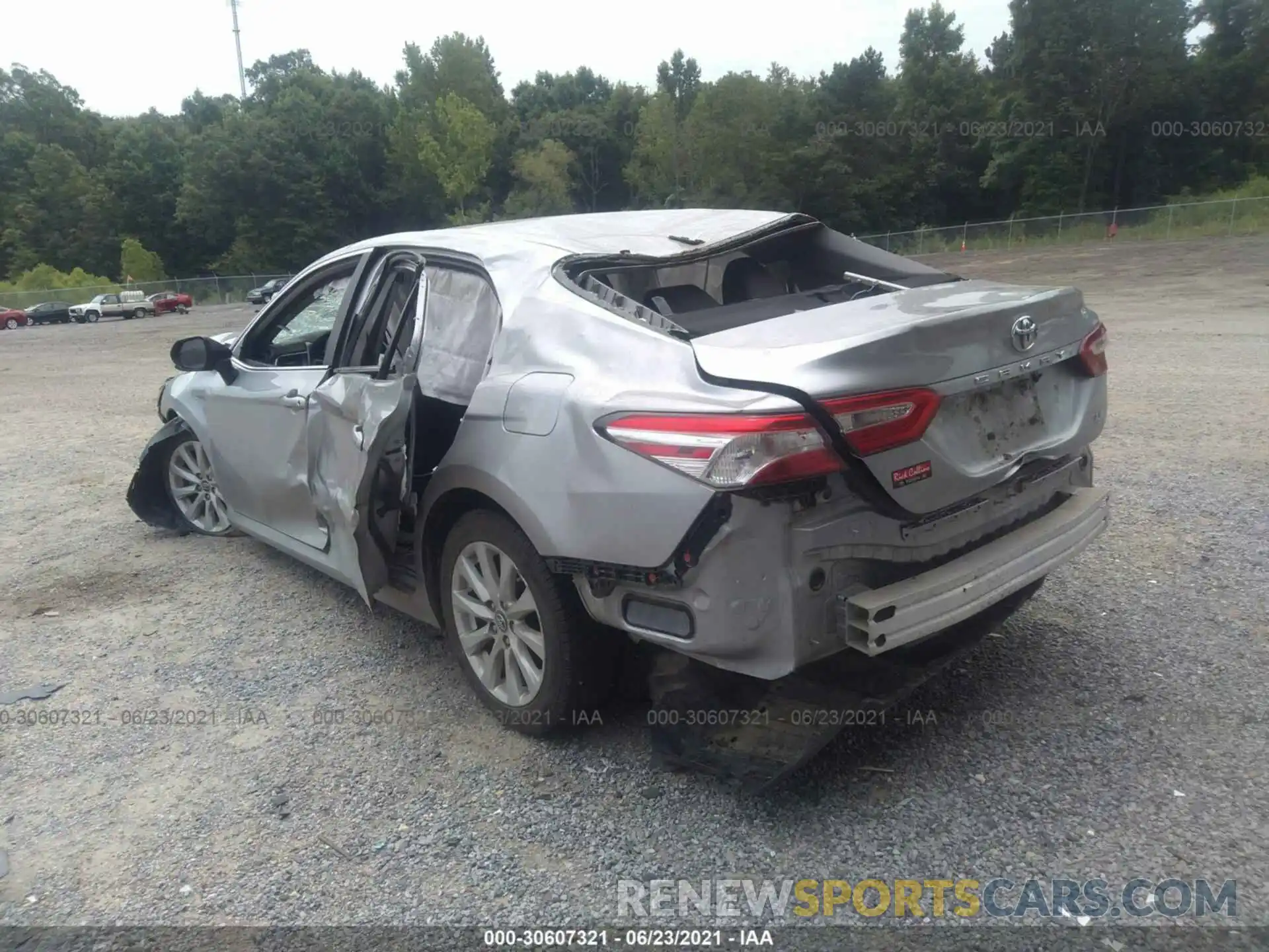 3 Photograph of a damaged car 4T1B11HK2KU199612 TOYOTA CAMRY 2019