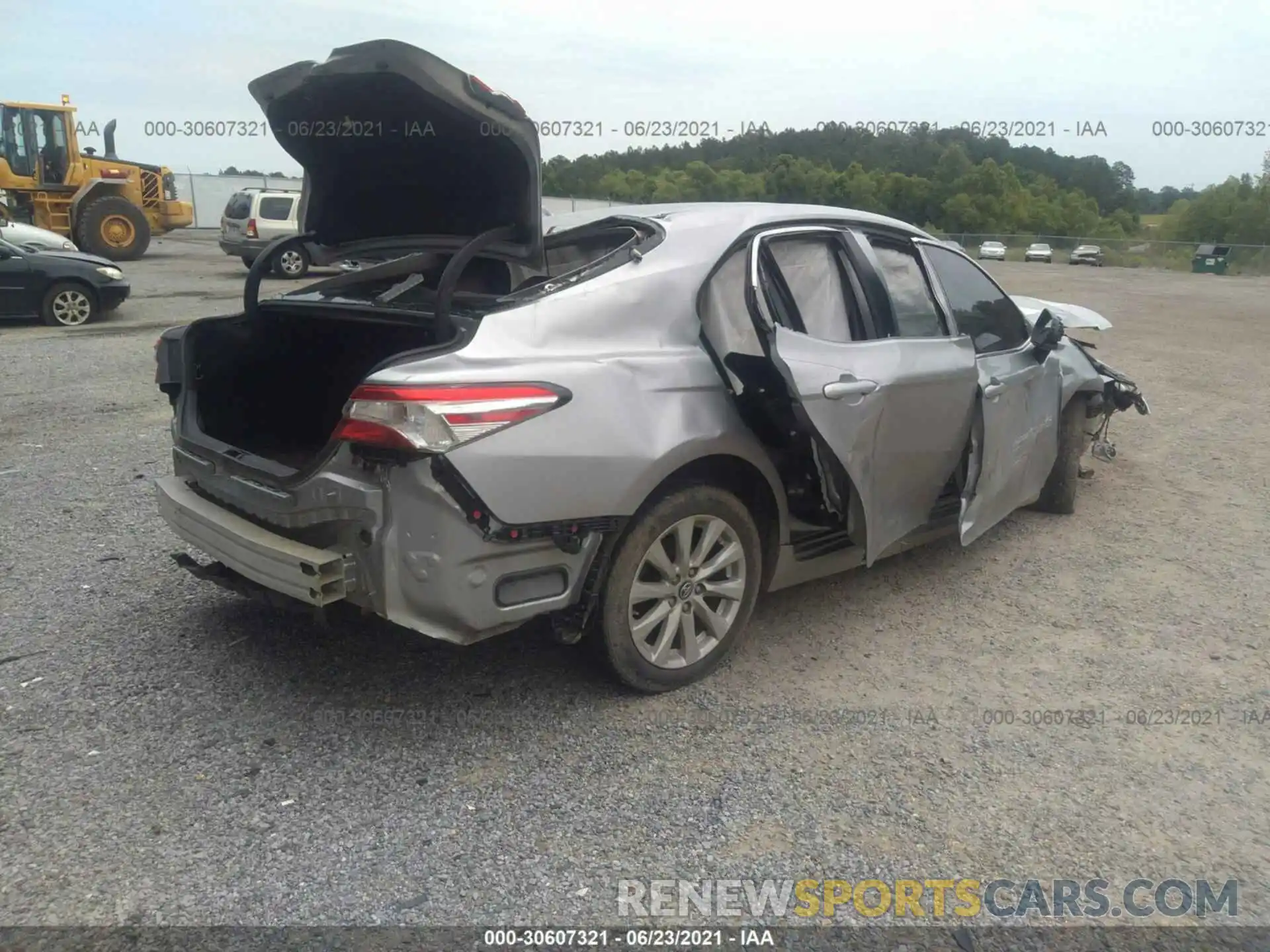 4 Photograph of a damaged car 4T1B11HK2KU199612 TOYOTA CAMRY 2019