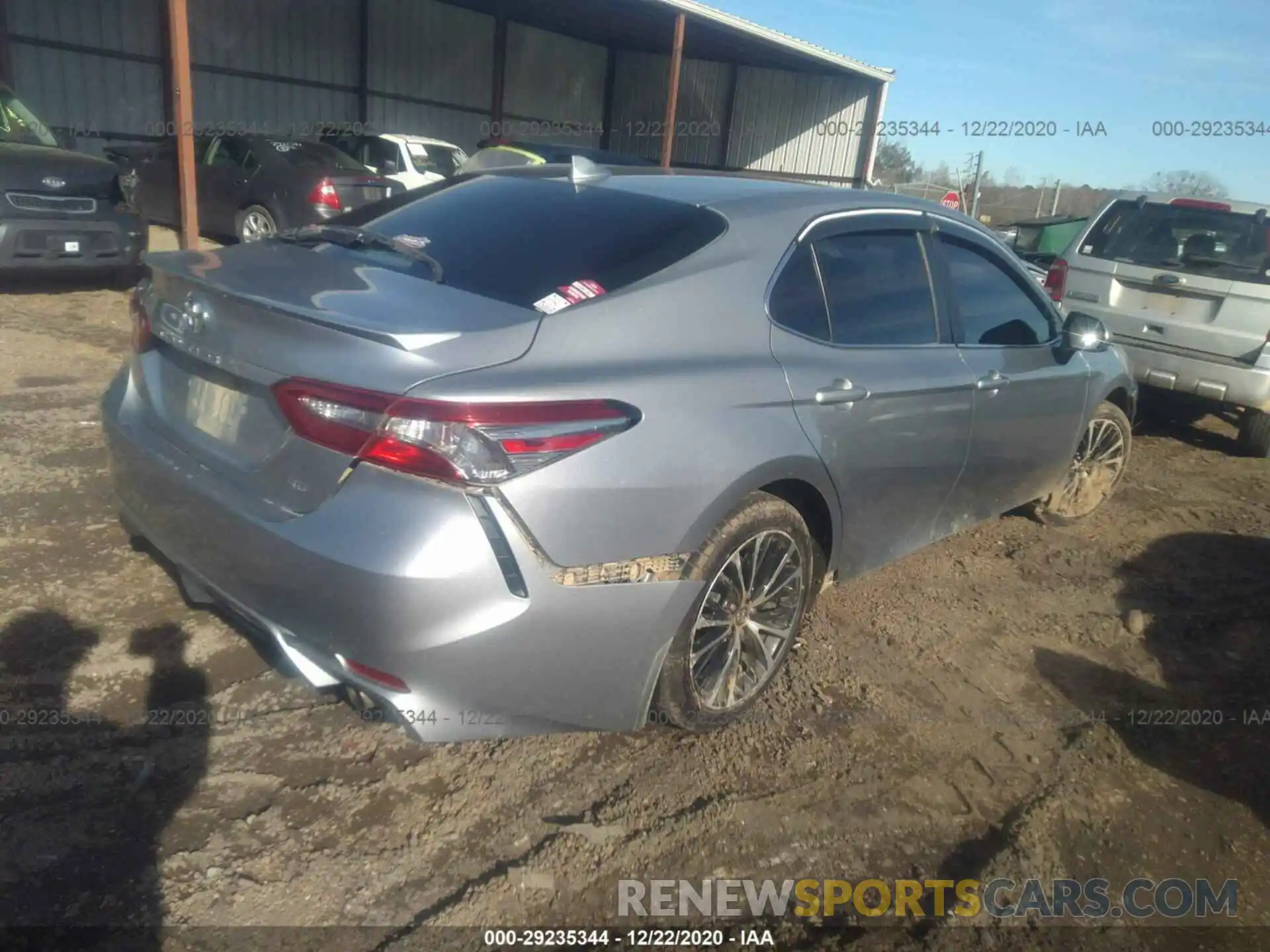 4 Photograph of a damaged car 4T1B11HK2KU200516 TOYOTA CAMRY 2019