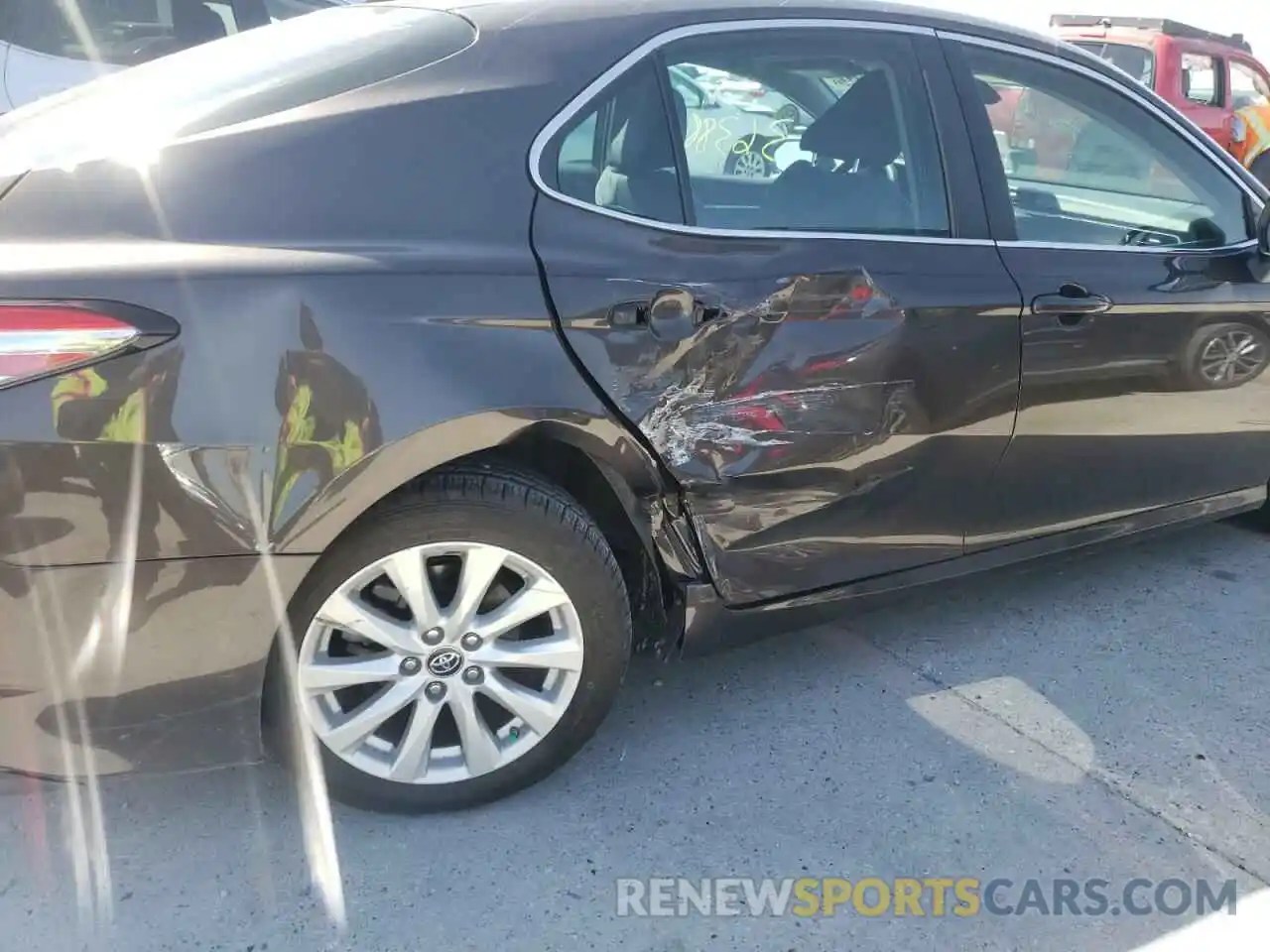 9 Photograph of a damaged car 4T1B11HK2KU200838 TOYOTA CAMRY 2019