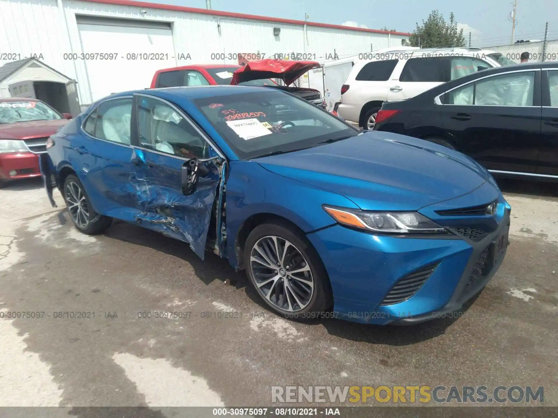 1 Photograph of a damaged car 4T1B11HK2KU201133 TOYOTA CAMRY 2019