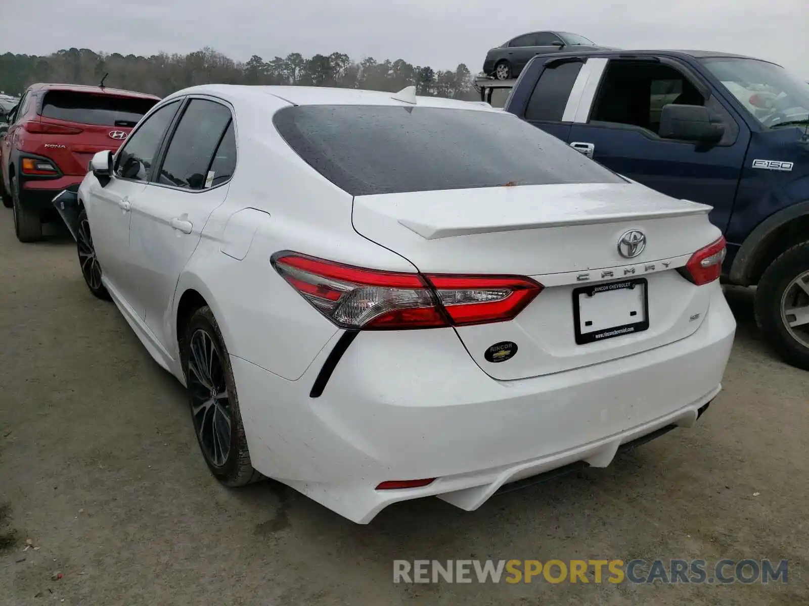 3 Photograph of a damaged car 4T1B11HK2KU202332 TOYOTA CAMRY 2019