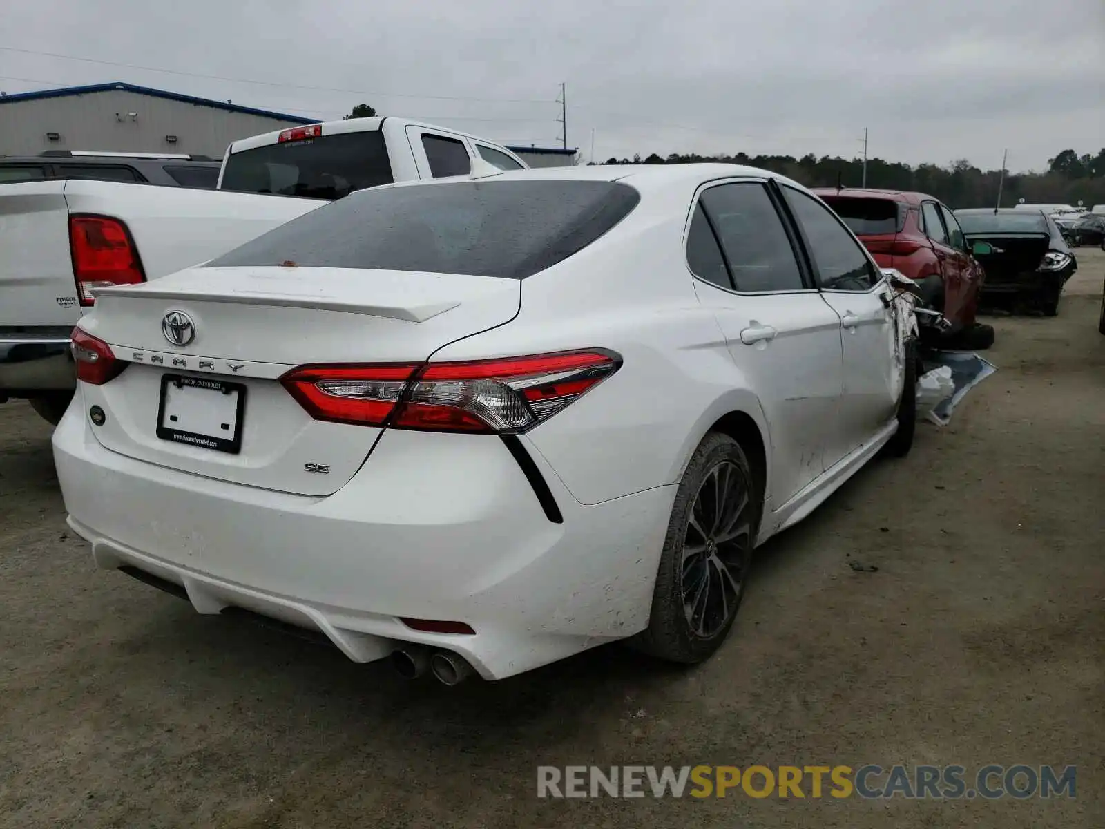 4 Photograph of a damaged car 4T1B11HK2KU202332 TOYOTA CAMRY 2019