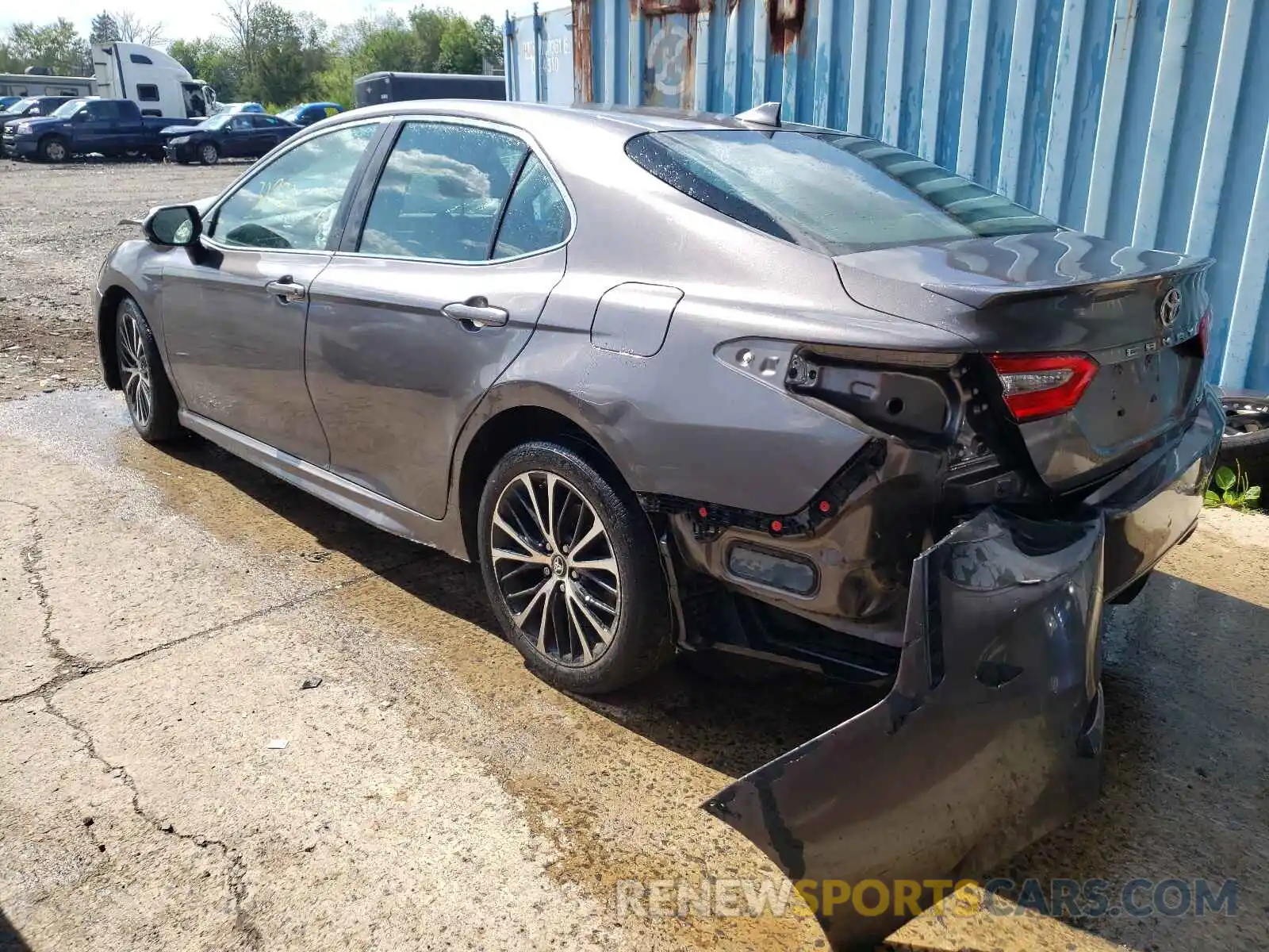 3 Фотография поврежденного автомобиля 4T1B11HK2KU203173 TOYOTA CAMRY 2019