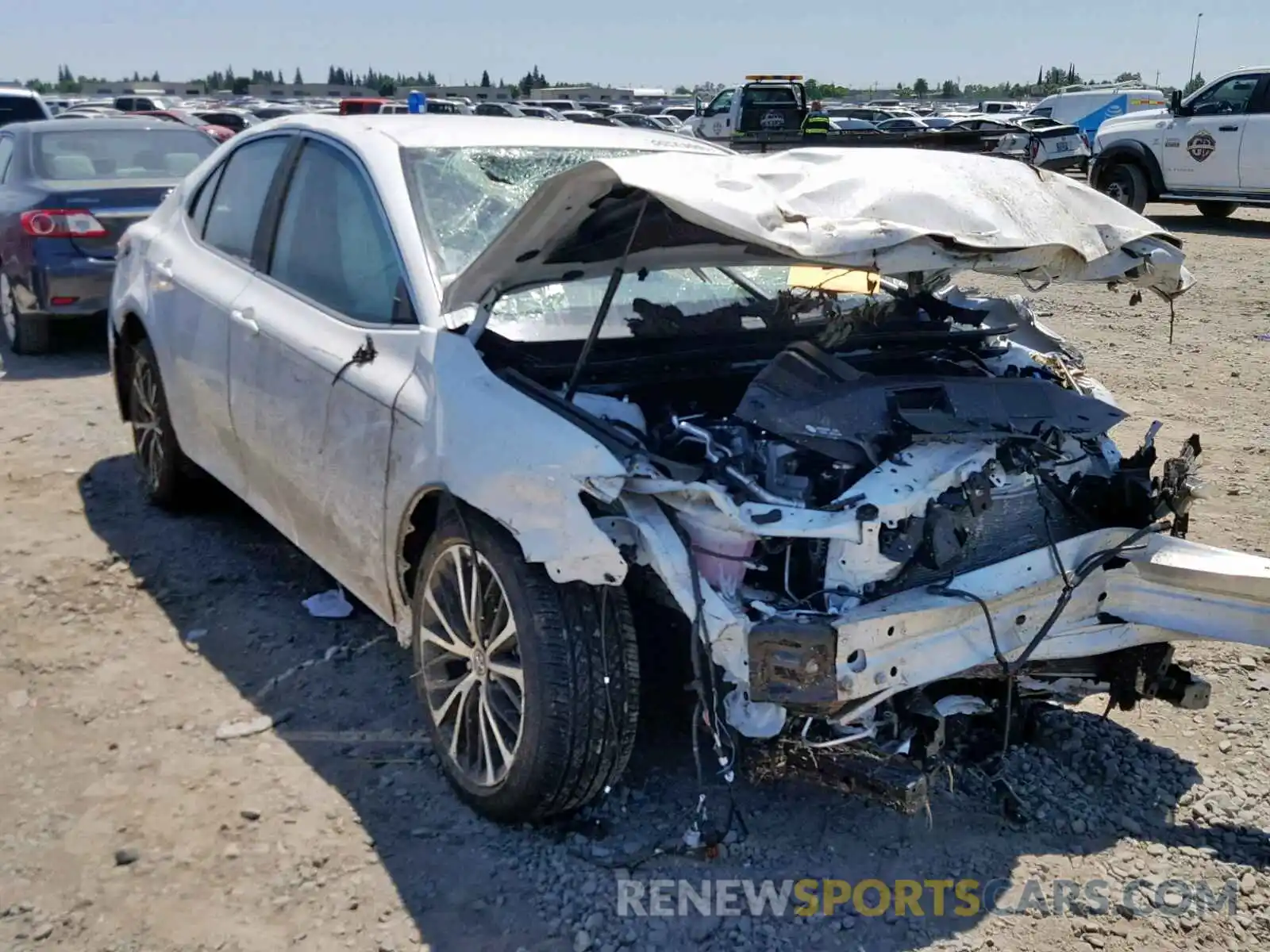 1 Photograph of a damaged car 4T1B11HK2KU203240 TOYOTA CAMRY 2019