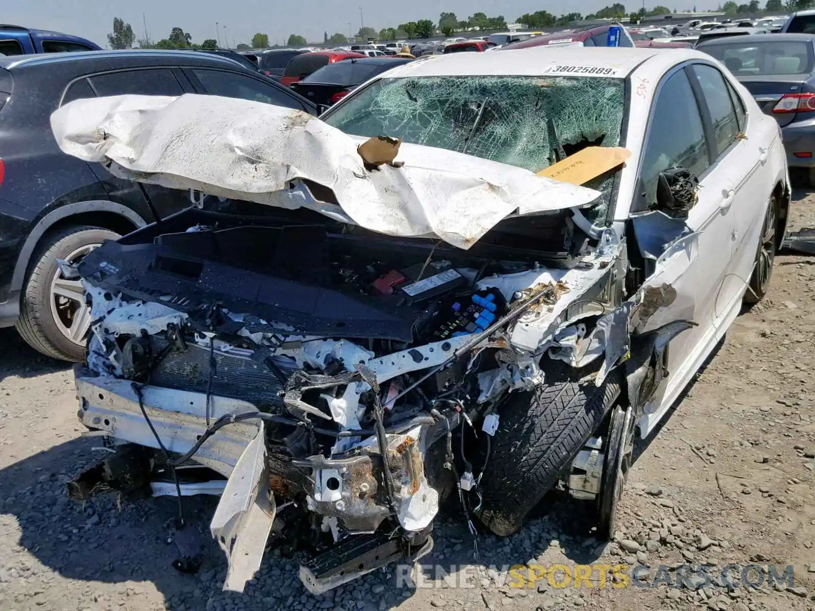 2 Photograph of a damaged car 4T1B11HK2KU203240 TOYOTA CAMRY 2019