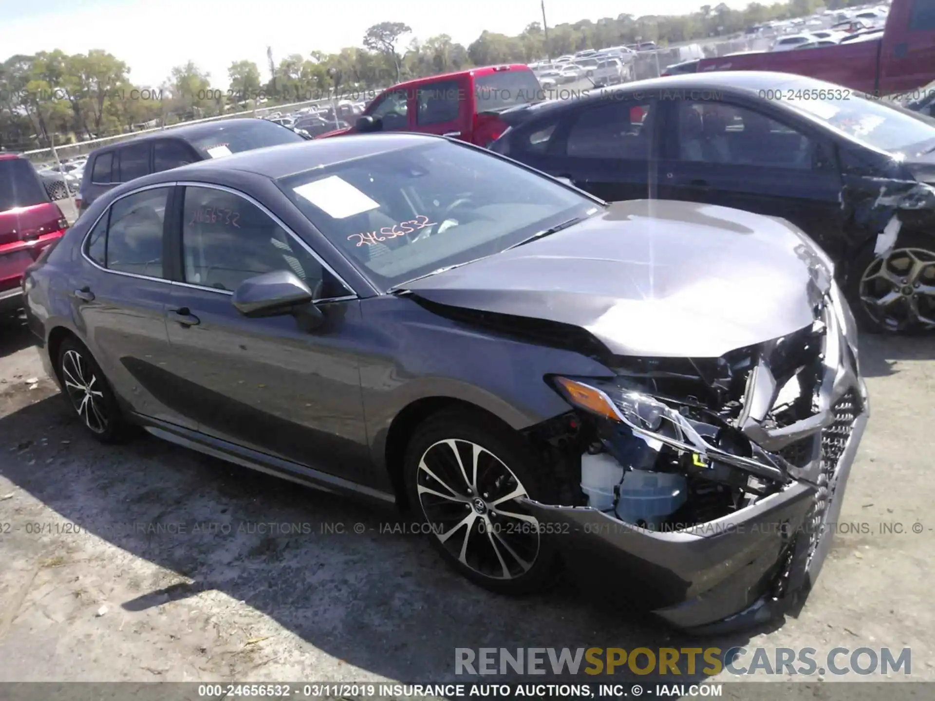 1 Photograph of a damaged car 4T1B11HK2KU204808 TOYOTA CAMRY 2019