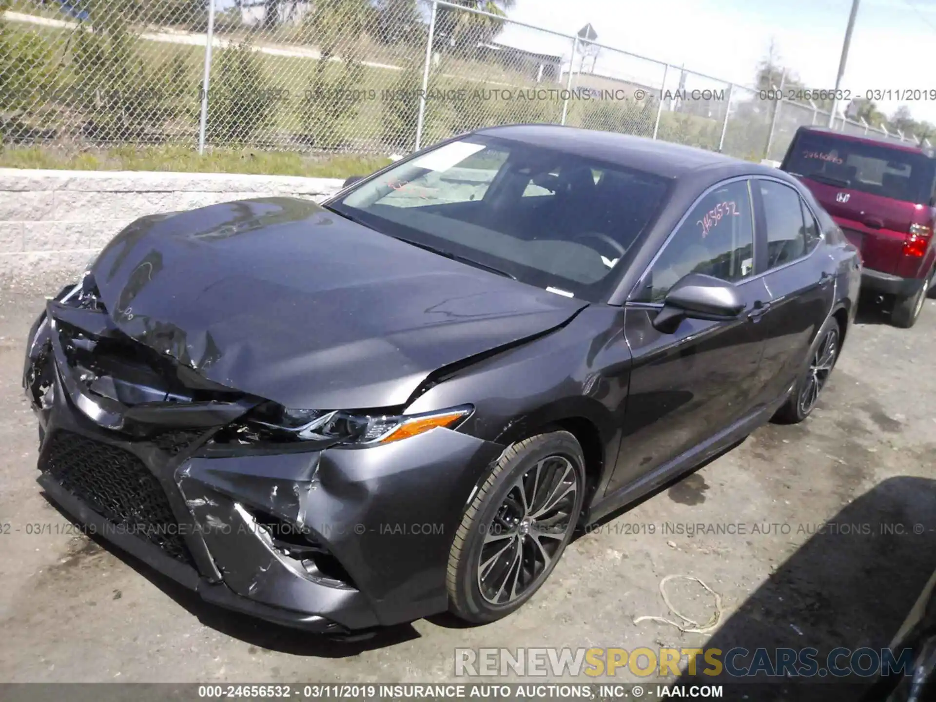 2 Photograph of a damaged car 4T1B11HK2KU204808 TOYOTA CAMRY 2019