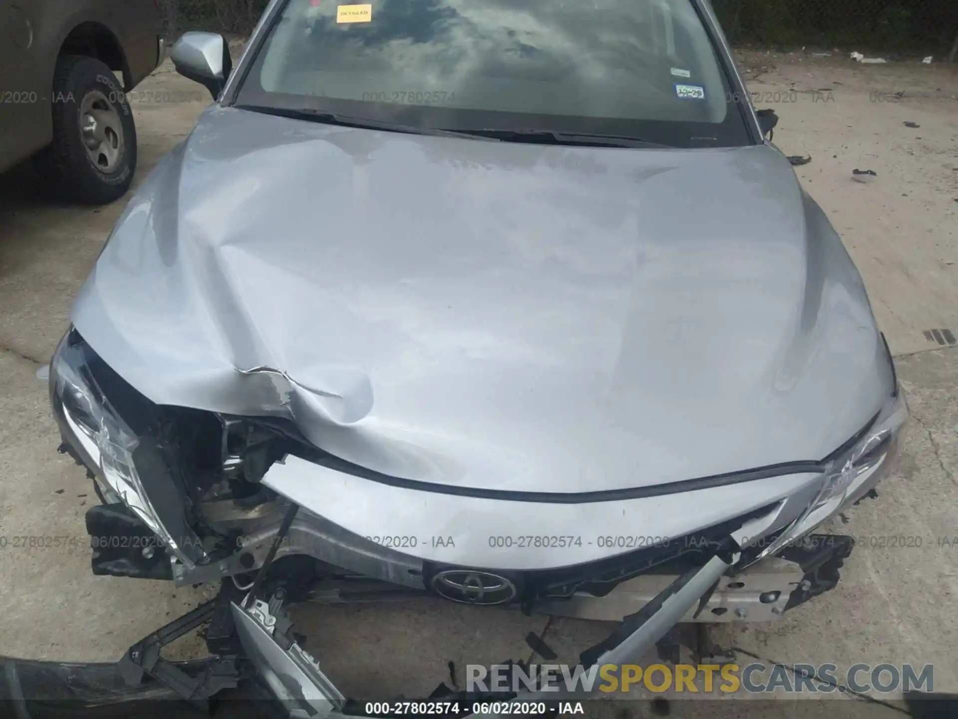 10 Photograph of a damaged car 4T1B11HK2KU206011 TOYOTA CAMRY 2019