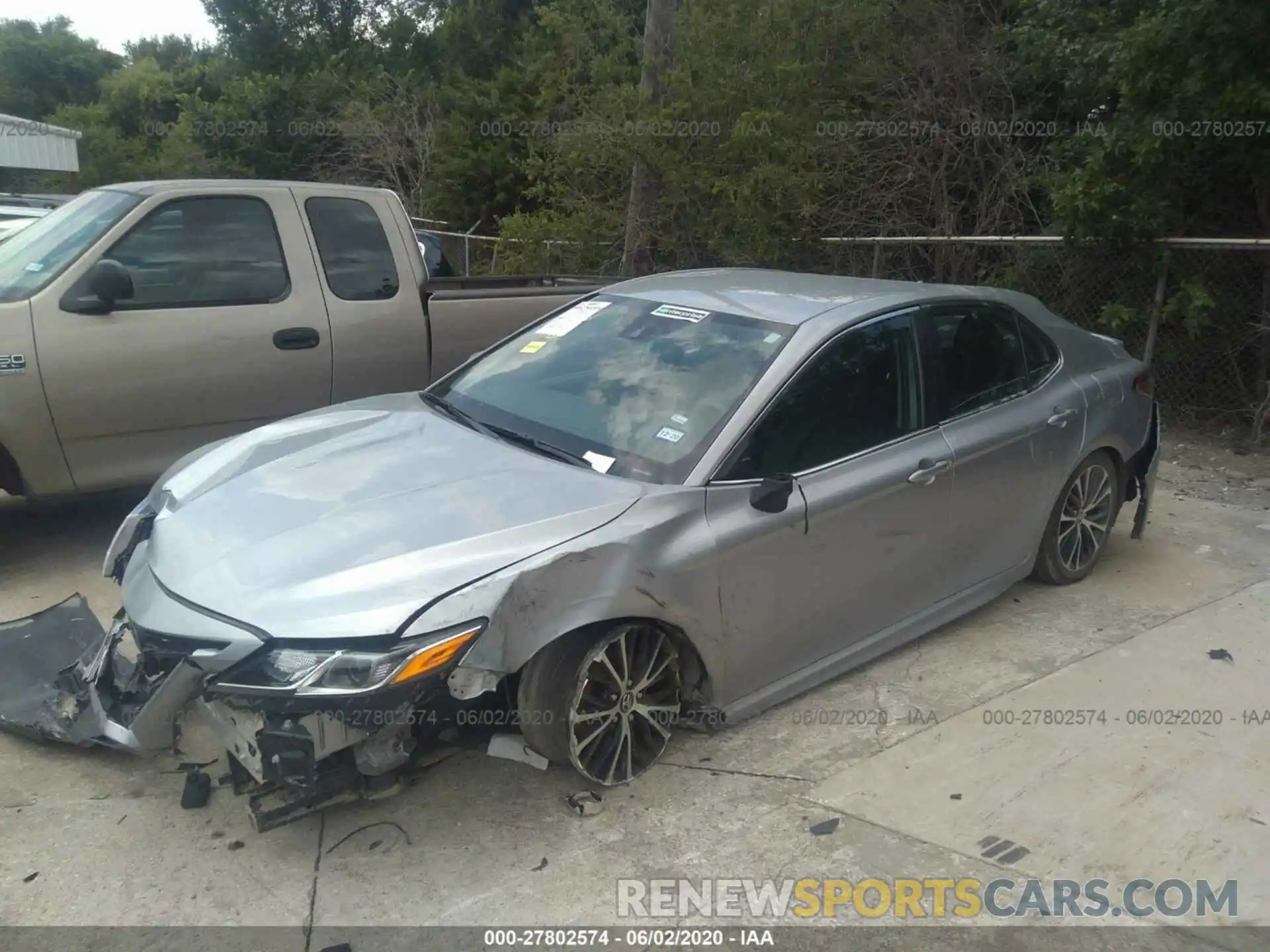 2 Photograph of a damaged car 4T1B11HK2KU206011 TOYOTA CAMRY 2019