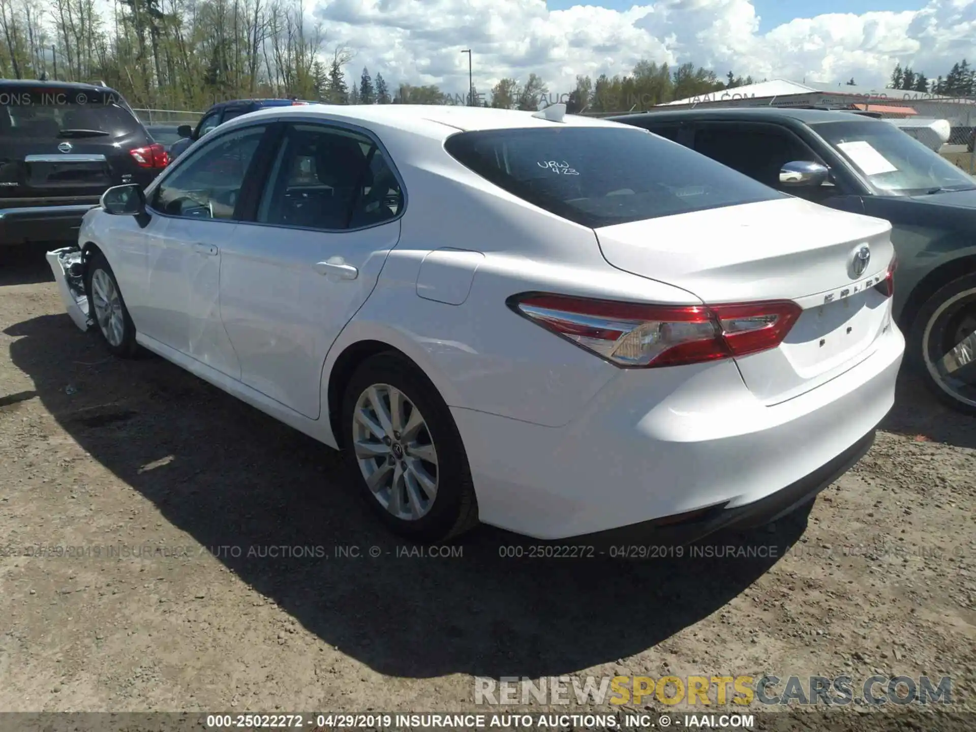 3 Фотография поврежденного автомобиля 4T1B11HK2KU206137 TOYOTA CAMRY 2019