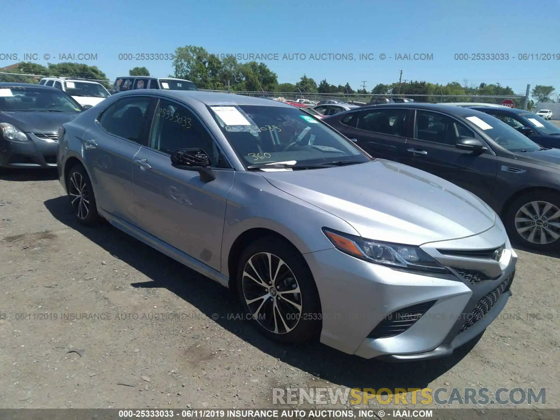 1 Photograph of a damaged car 4T1B11HK2KU206476 TOYOTA CAMRY 2019