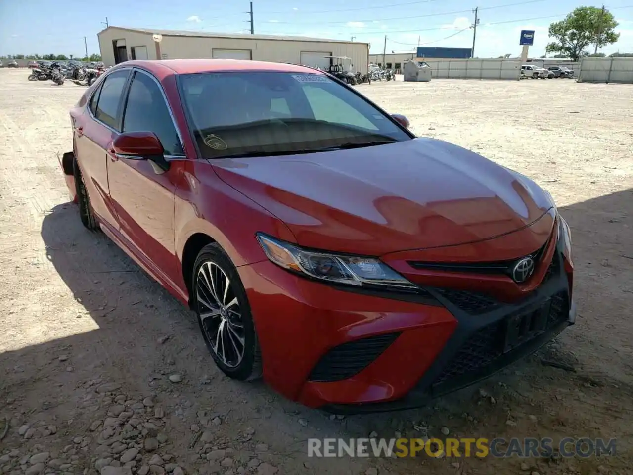 1 Photograph of a damaged car 4T1B11HK2KU208311 TOYOTA CAMRY 2019