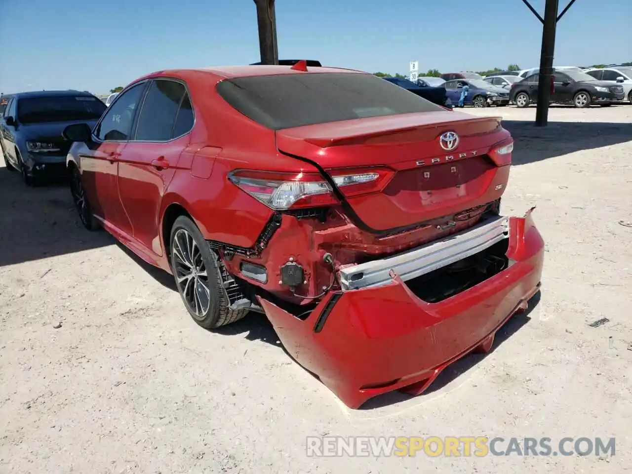 3 Photograph of a damaged car 4T1B11HK2KU208311 TOYOTA CAMRY 2019