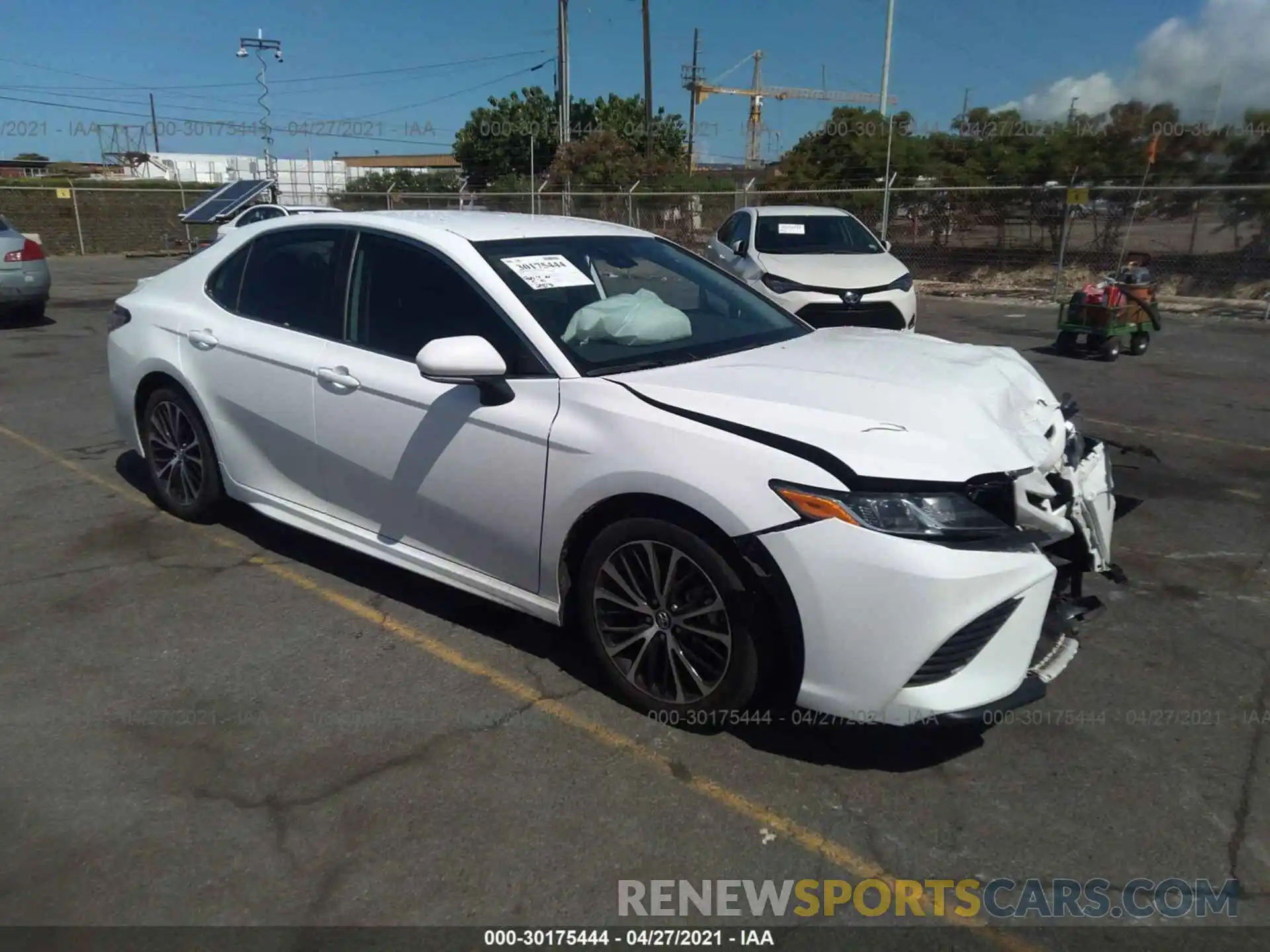 1 Photograph of a damaged car 4T1B11HK2KU208938 TOYOTA CAMRY 2019