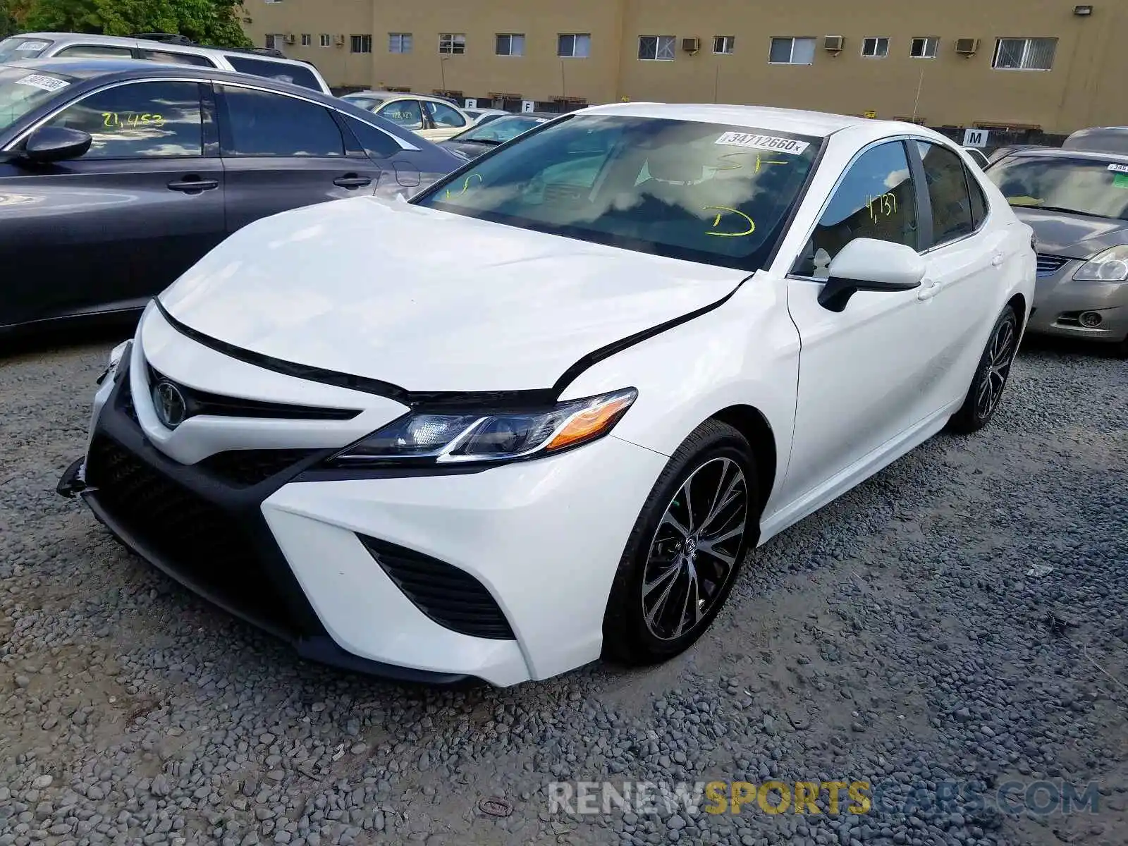 2 Photograph of a damaged car 4T1B11HK2KU210012 TOYOTA CAMRY 2019