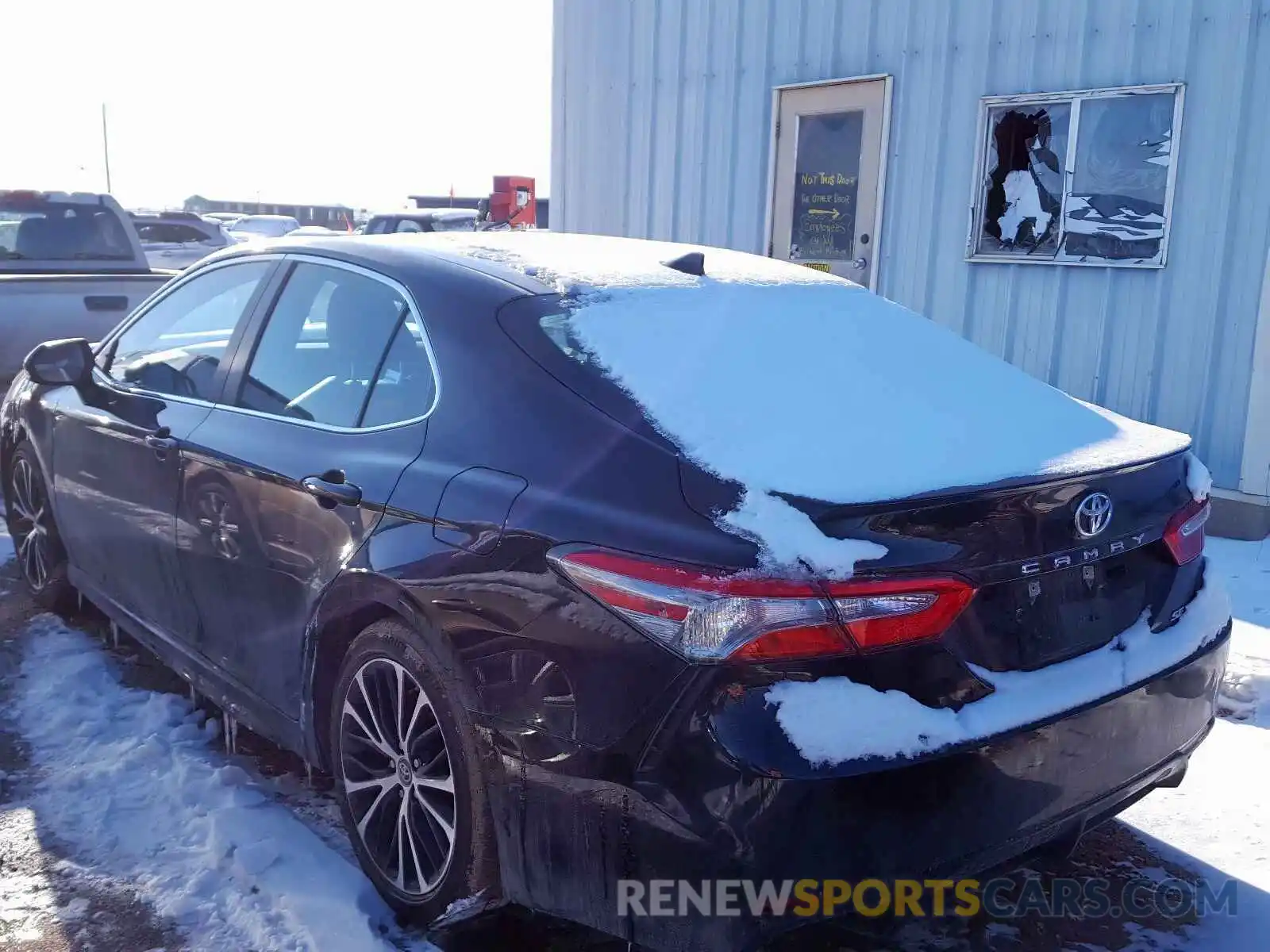 3 Photograph of a damaged car 4T1B11HK2KU212018 TOYOTA CAMRY 2019