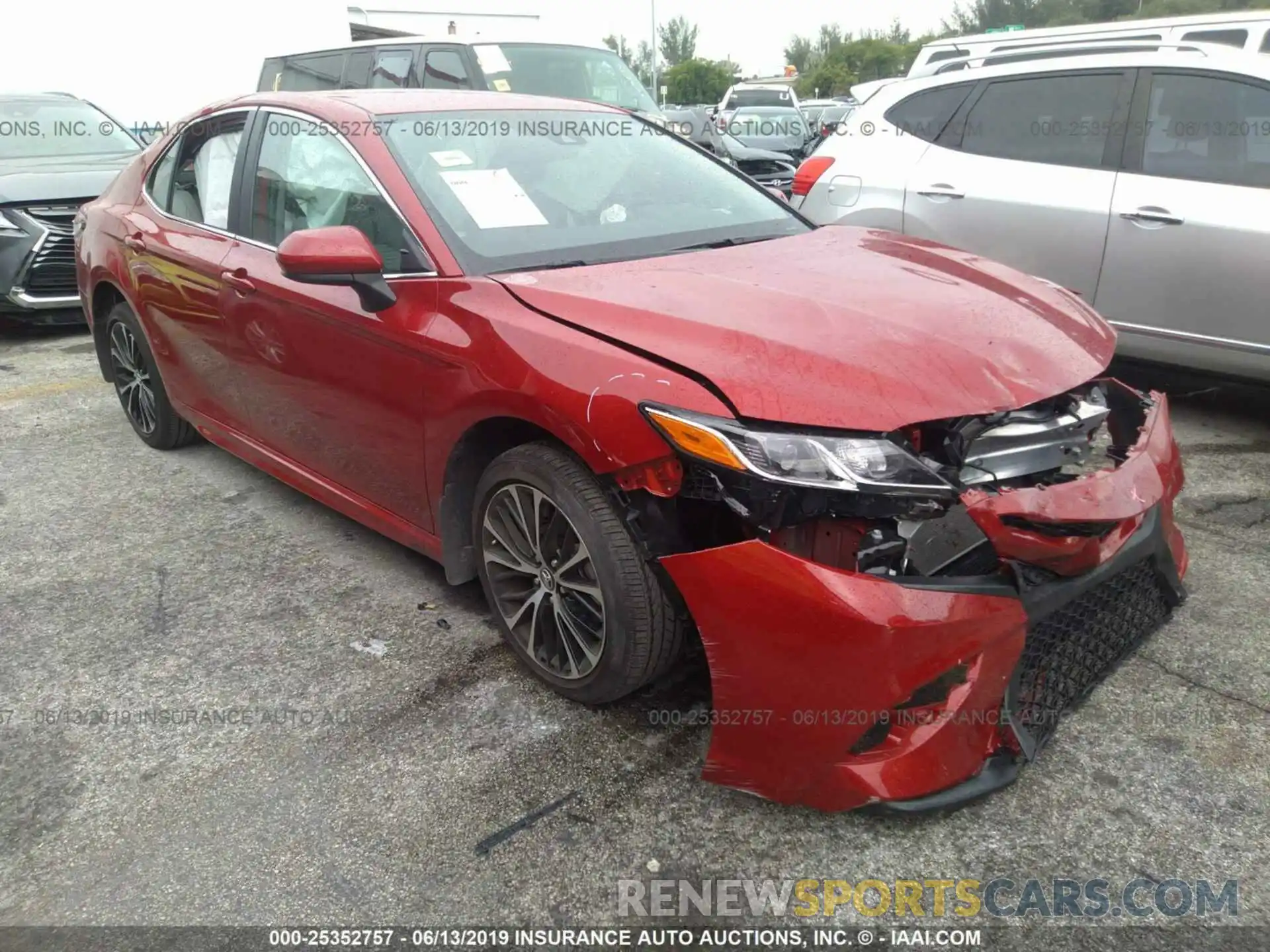 1 Photograph of a damaged car 4T1B11HK2KU212357 TOYOTA CAMRY 2019