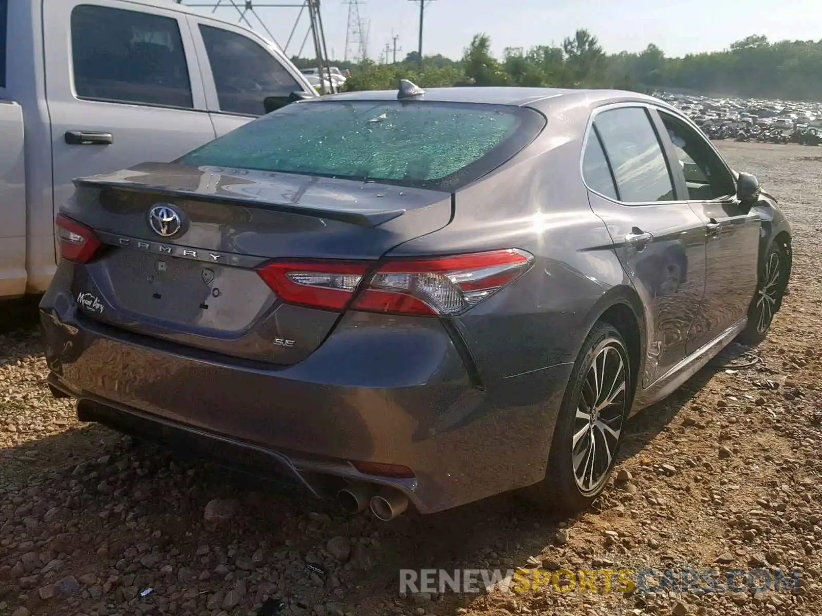 4 Photograph of a damaged car 4T1B11HK2KU212424 TOYOTA CAMRY 2019