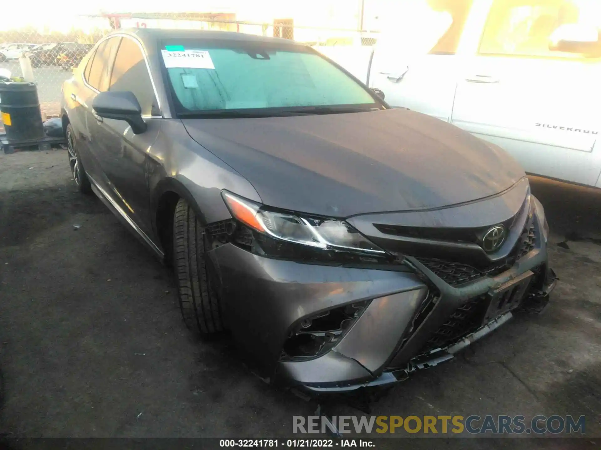 1 Photograph of a damaged car 4T1B11HK2KU214013 TOYOTA CAMRY 2019