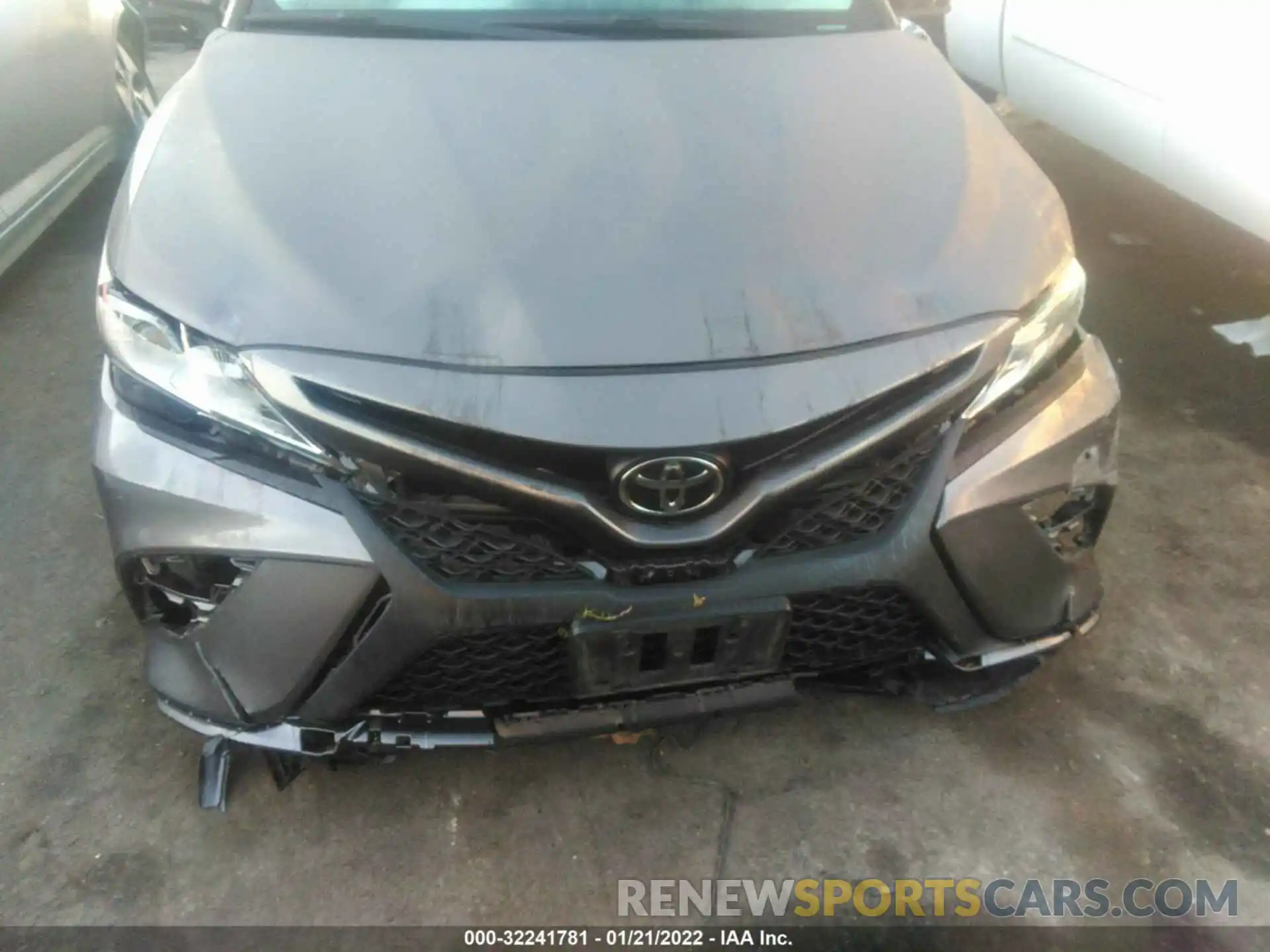 6 Photograph of a damaged car 4T1B11HK2KU214013 TOYOTA CAMRY 2019