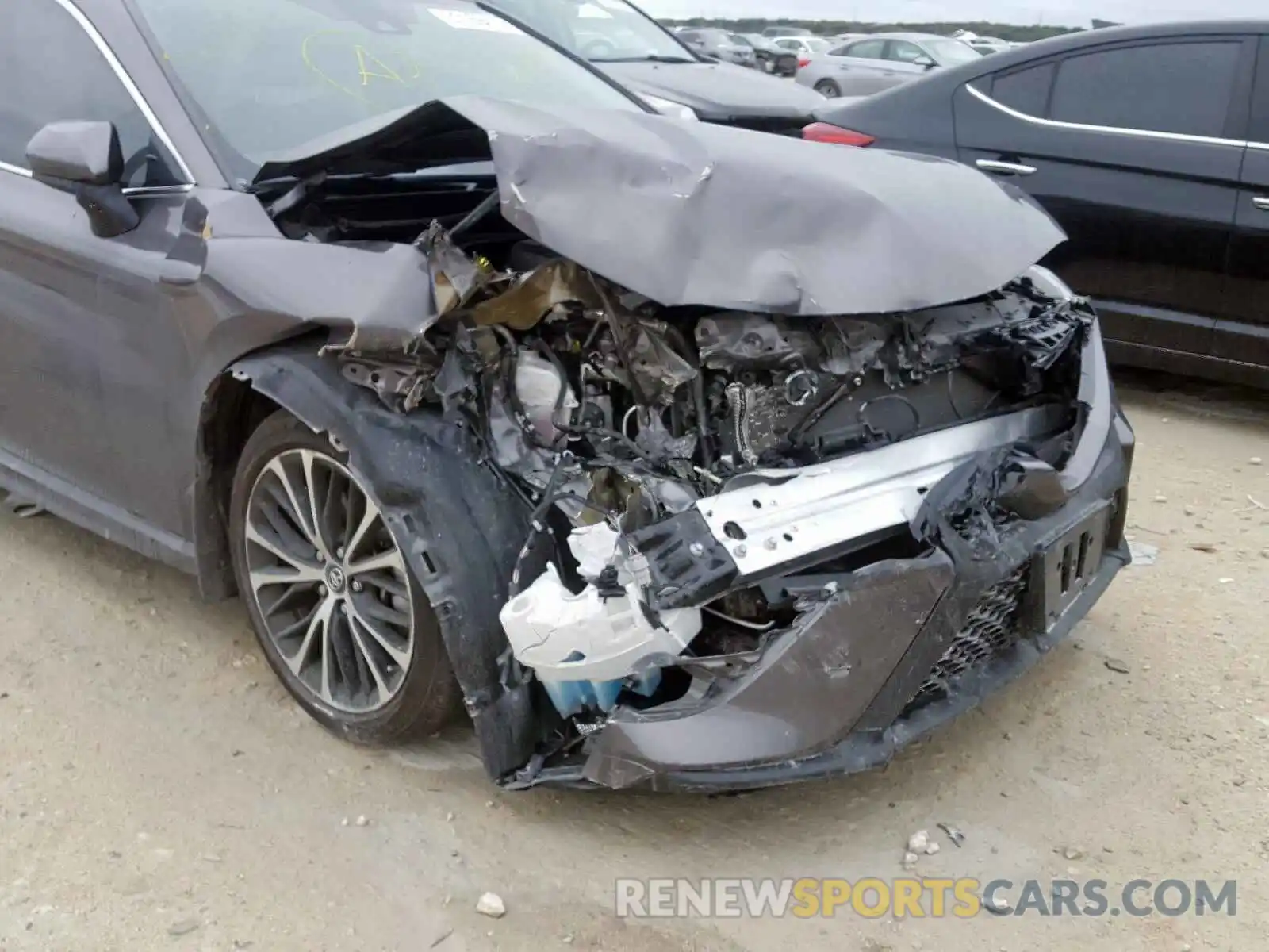 9 Photograph of a damaged car 4T1B11HK2KU214058 TOYOTA CAMRY 2019