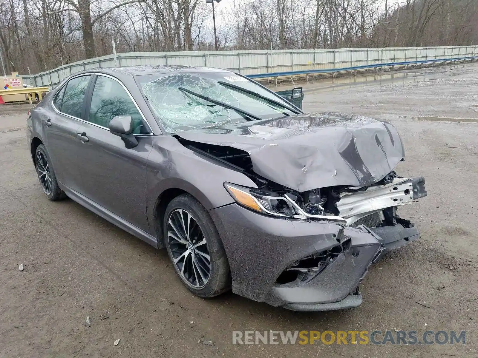 1 Photograph of a damaged car 4T1B11HK2KU214707 TOYOTA CAMRY 2019