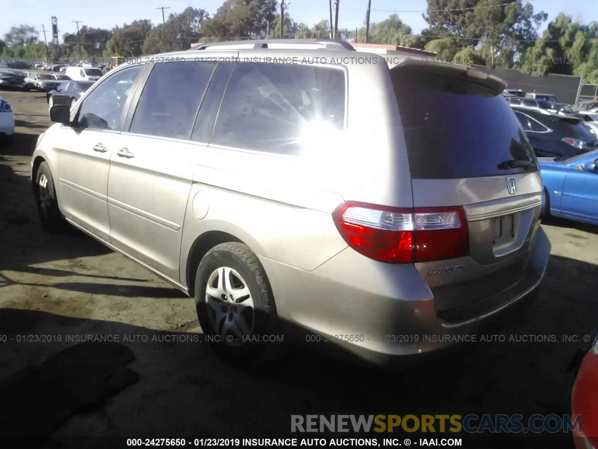 3 Photograph of a damaged car 4T1B11HK2KU215095 TOYOTA CAMRY 2019