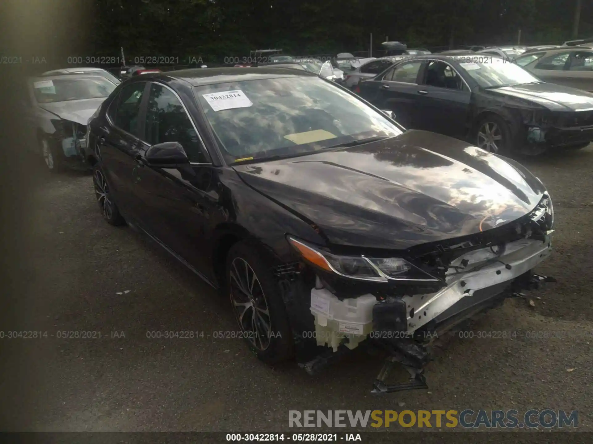 1 Photograph of a damaged car 4T1B11HK2KU215744 TOYOTA CAMRY 2019