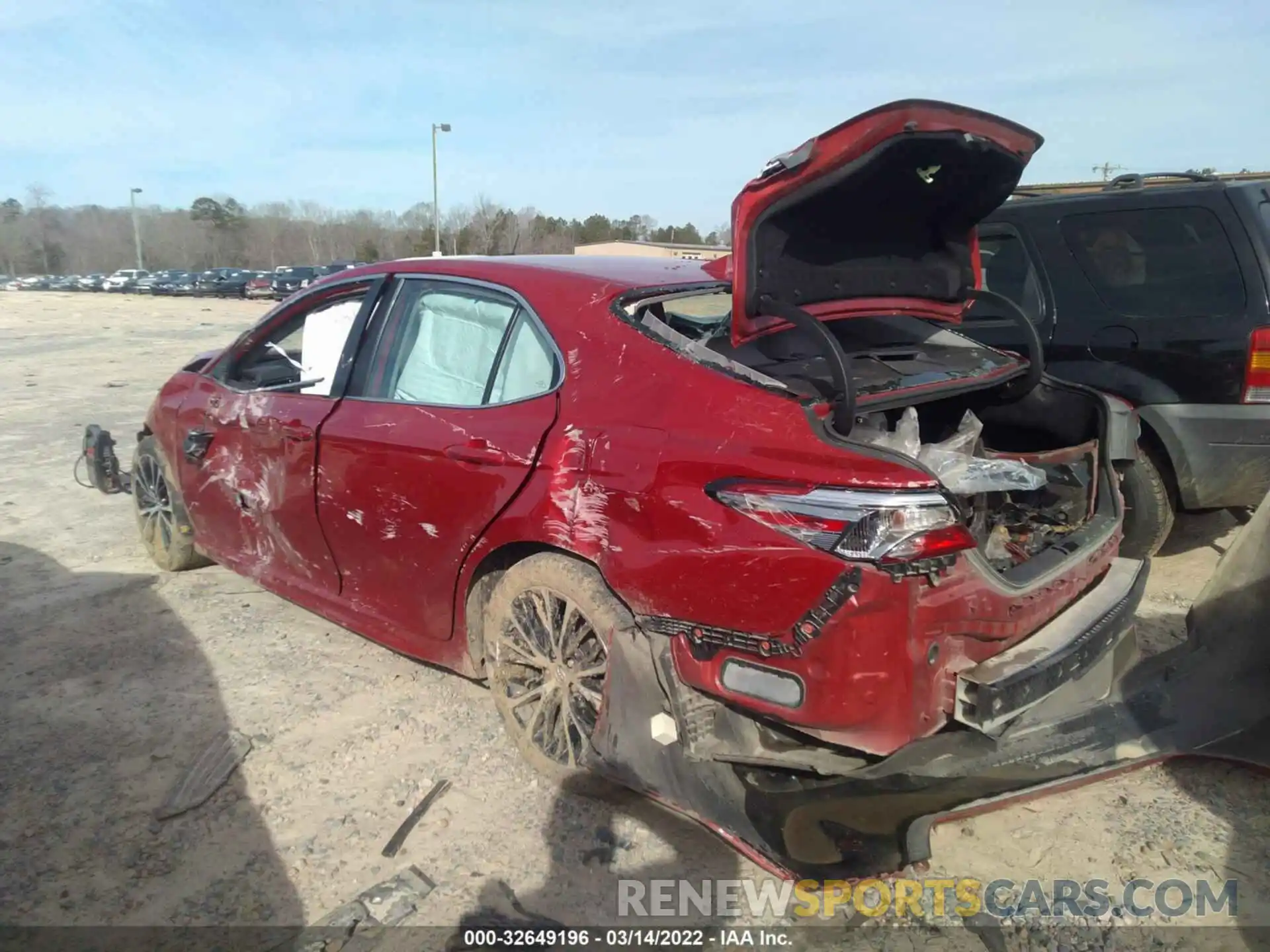 3 Photograph of a damaged car 4T1B11HK2KU216537 TOYOTA CAMRY 2019