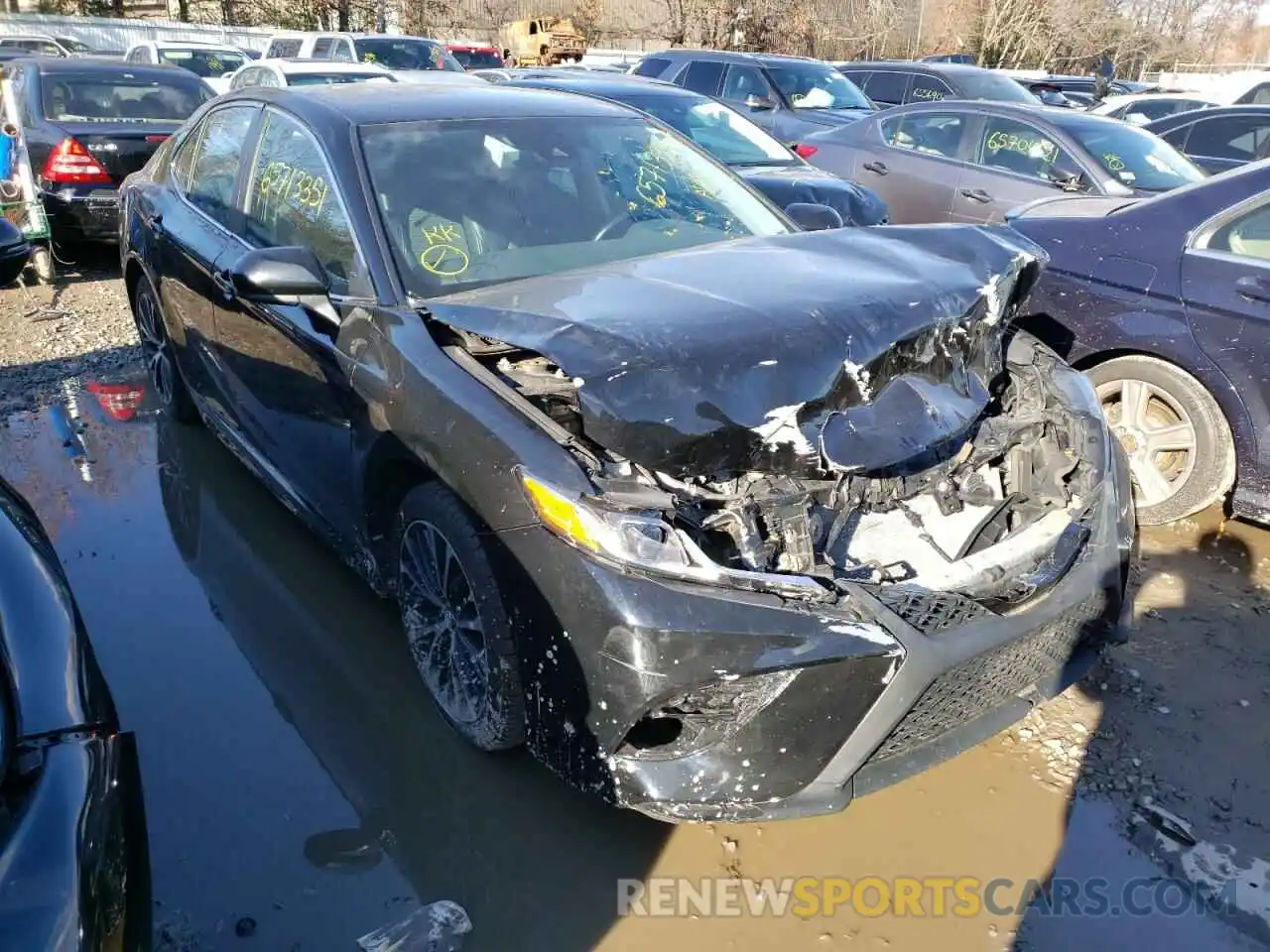 1 Photograph of a damaged car 4T1B11HK2KU217610 TOYOTA CAMRY 2019