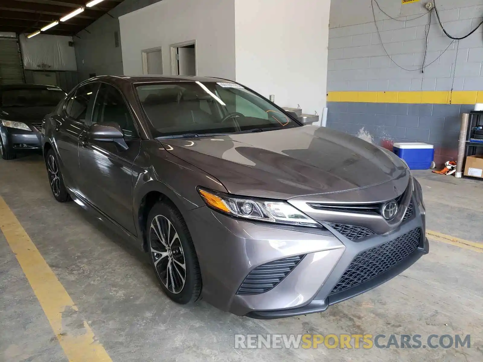 1 Photograph of a damaged car 4T1B11HK2KU218997 TOYOTA CAMRY 2019