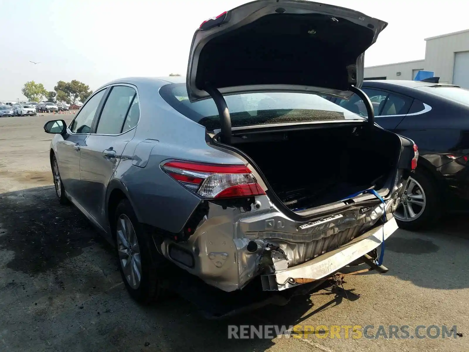 3 Photograph of a damaged car 4T1B11HK2KU220524 TOYOTA CAMRY 2019