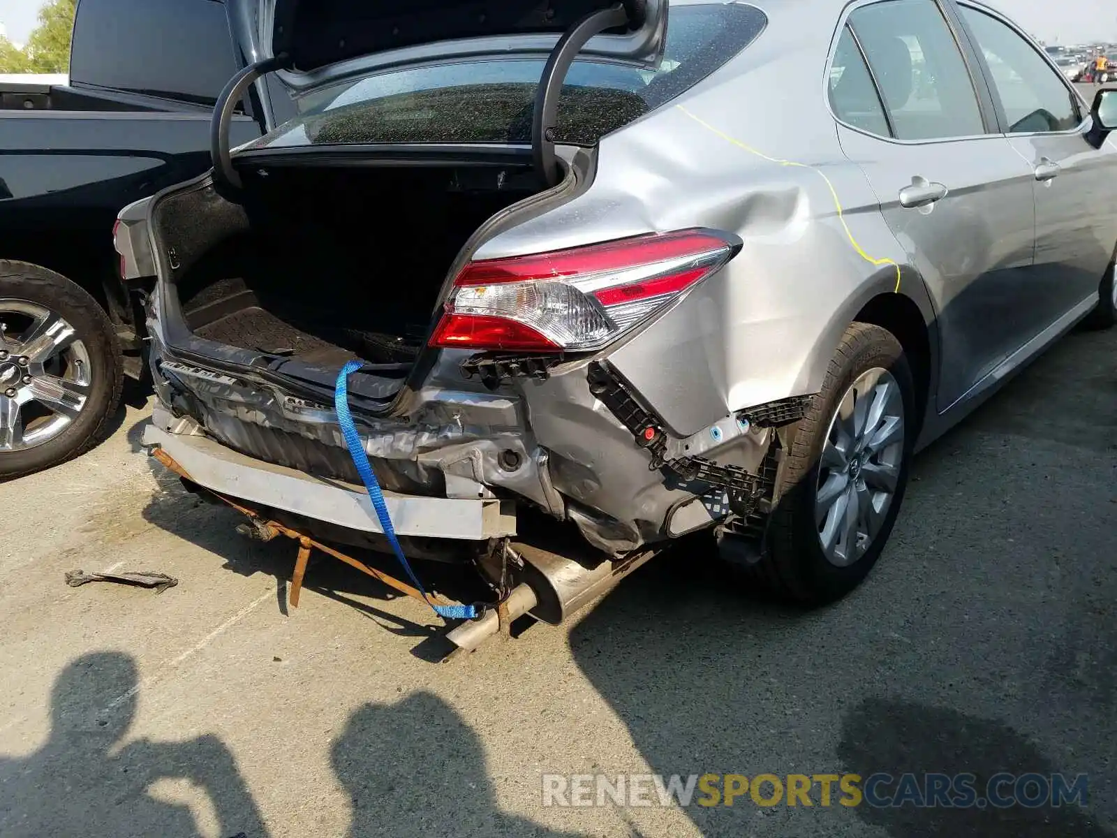 9 Photograph of a damaged car 4T1B11HK2KU220524 TOYOTA CAMRY 2019