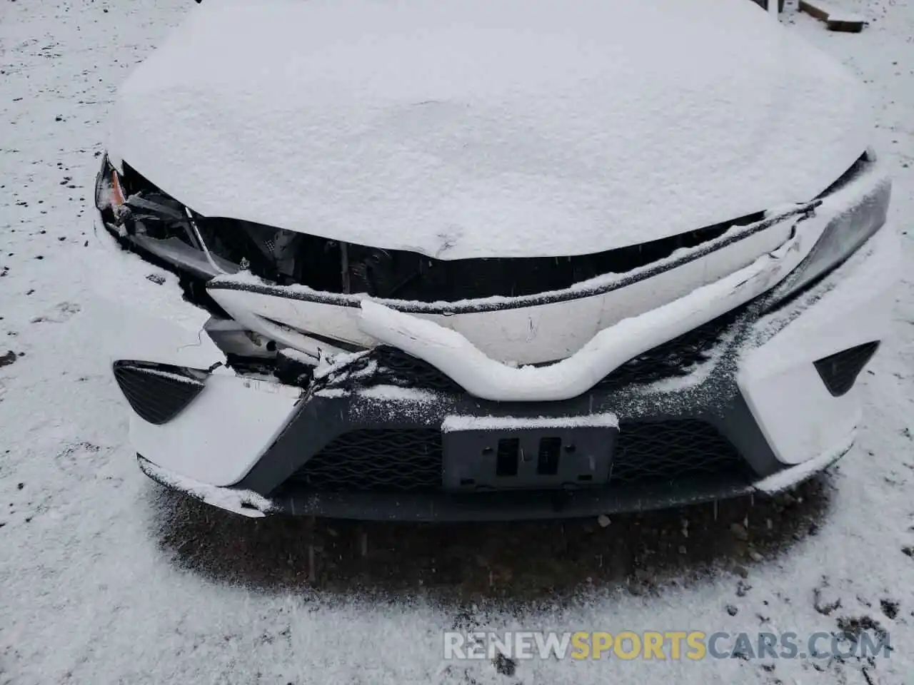 9 Photograph of a damaged car 4T1B11HK2KU220541 TOYOTA CAMRY 2019