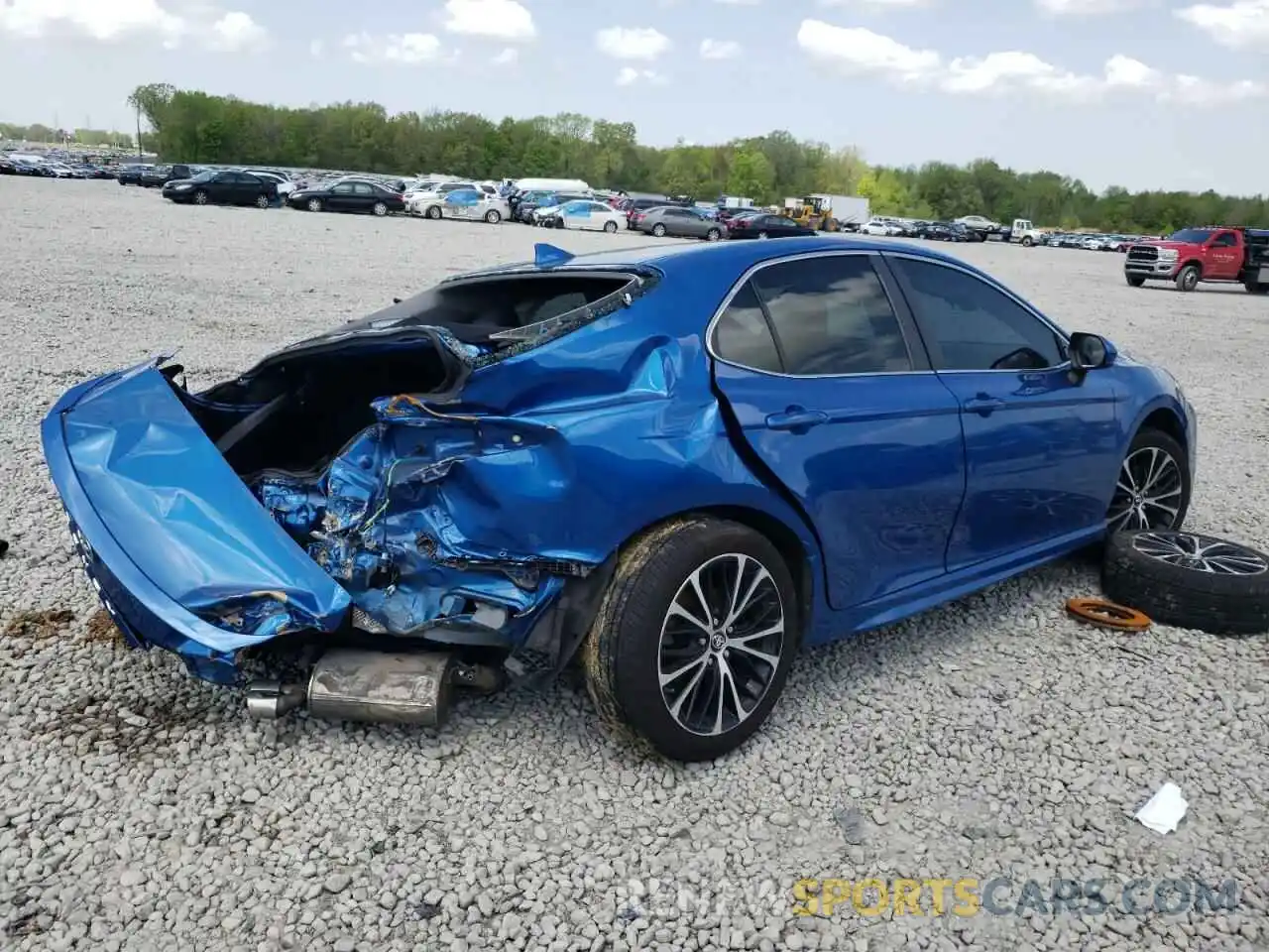 4 Photograph of a damaged car 4T1B11HK2KU221348 TOYOTA CAMRY 2019