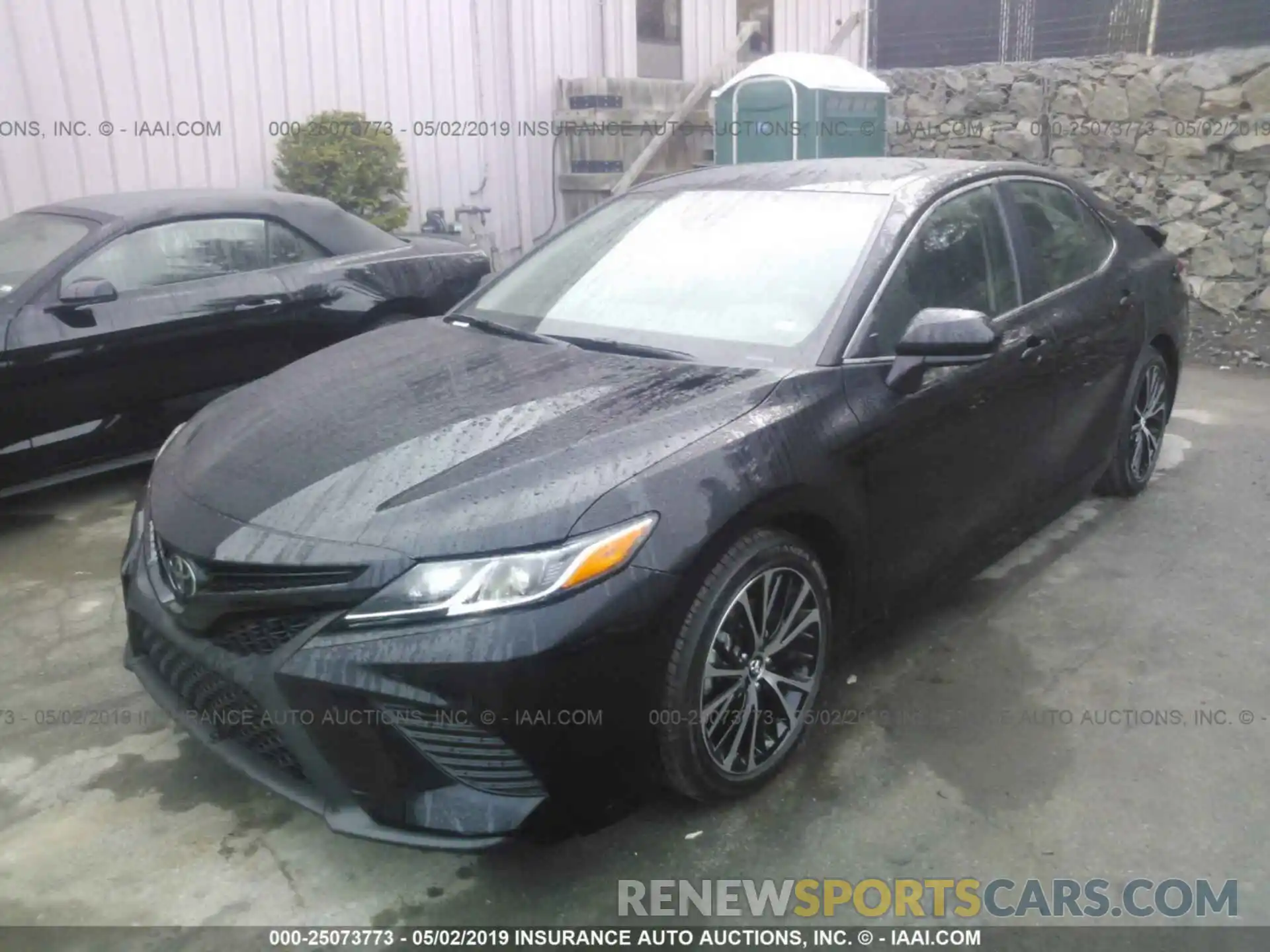 2 Photograph of a damaged car 4T1B11HK2KU221351 TOYOTA CAMRY 2019