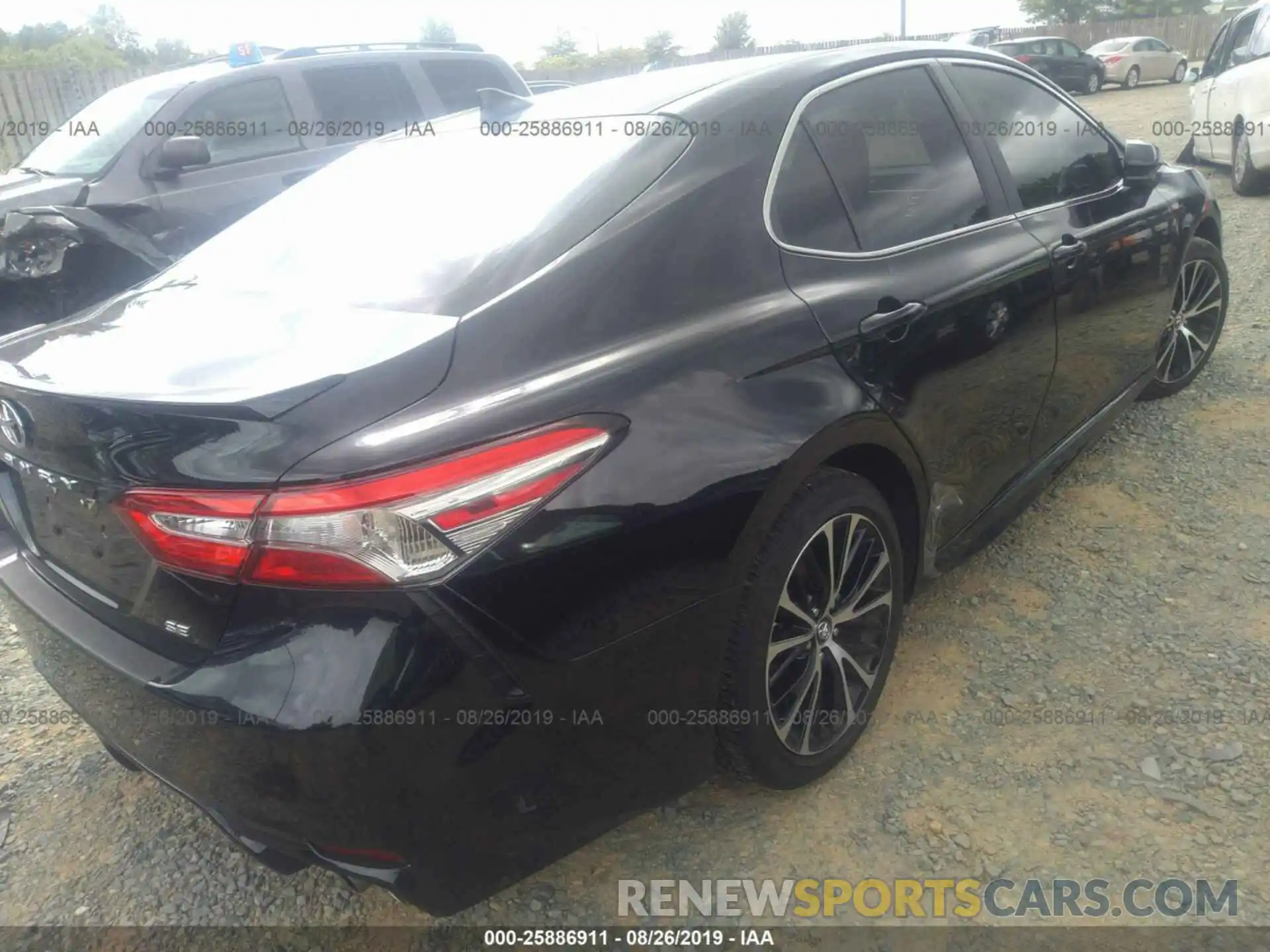 4 Photograph of a damaged car 4T1B11HK2KU223066 TOYOTA CAMRY 2019